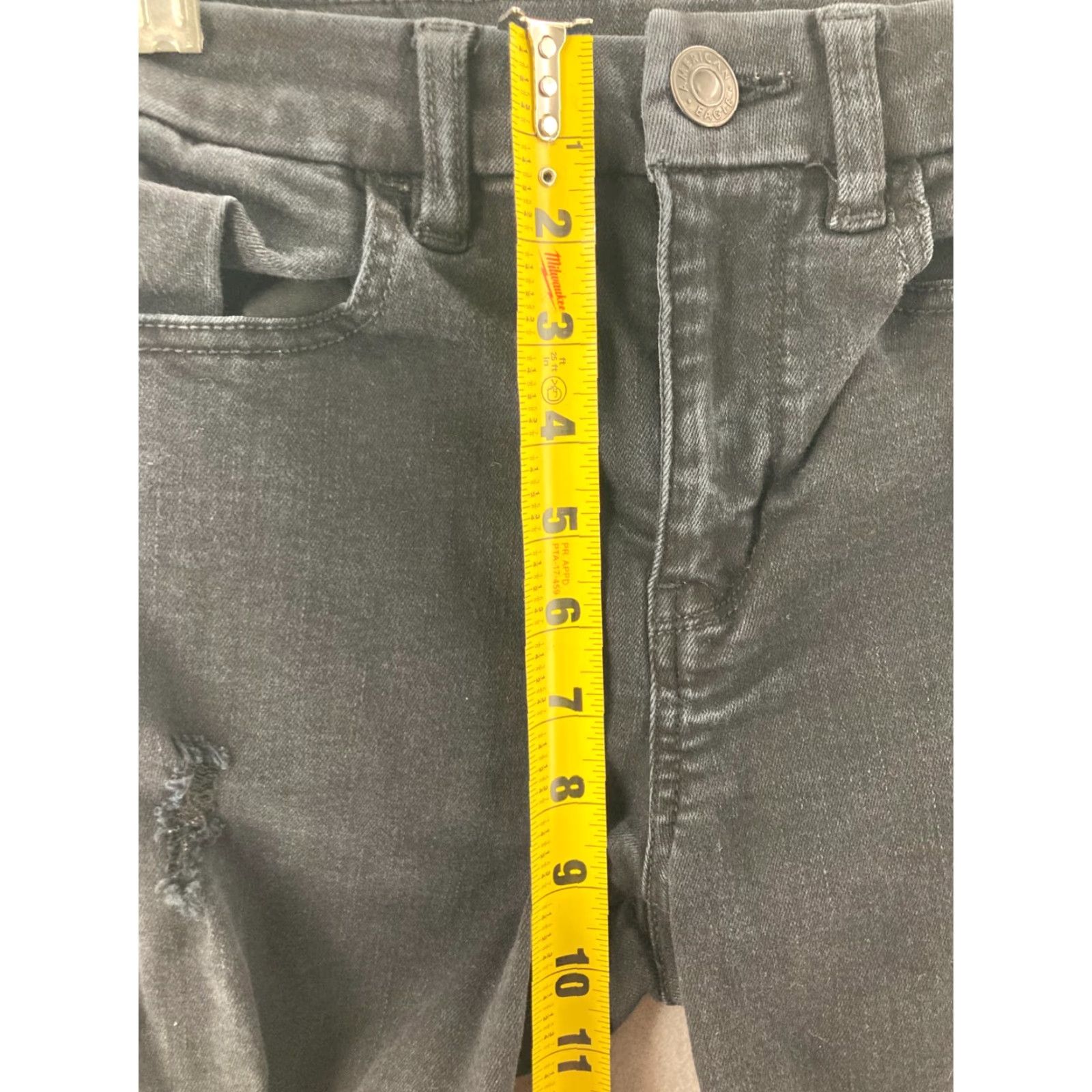 American Eagle Outfitters American Eagle Outfitters Jeans Womens 10 Black Distressed Curvy Hi Rise Jegging 24x26 Adult Regular Inseam See Photos Size 32" / US 10 / IT 46 - 4 Thumbnail