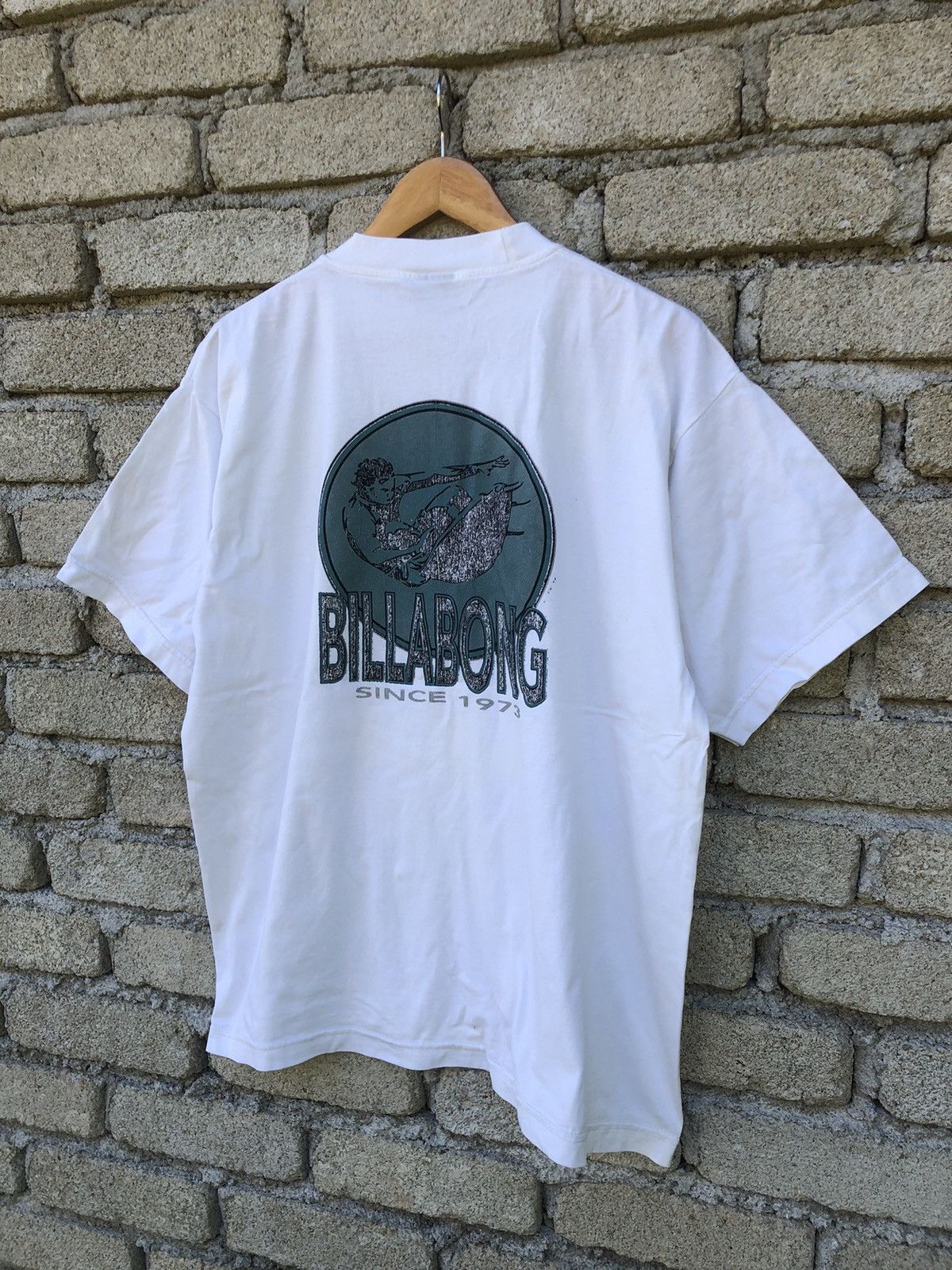 Billabong Vintage Y2K Billabong Surfing Backhit Tshirt Size US L / EU 52-54 / 3 - 4 Thumbnail