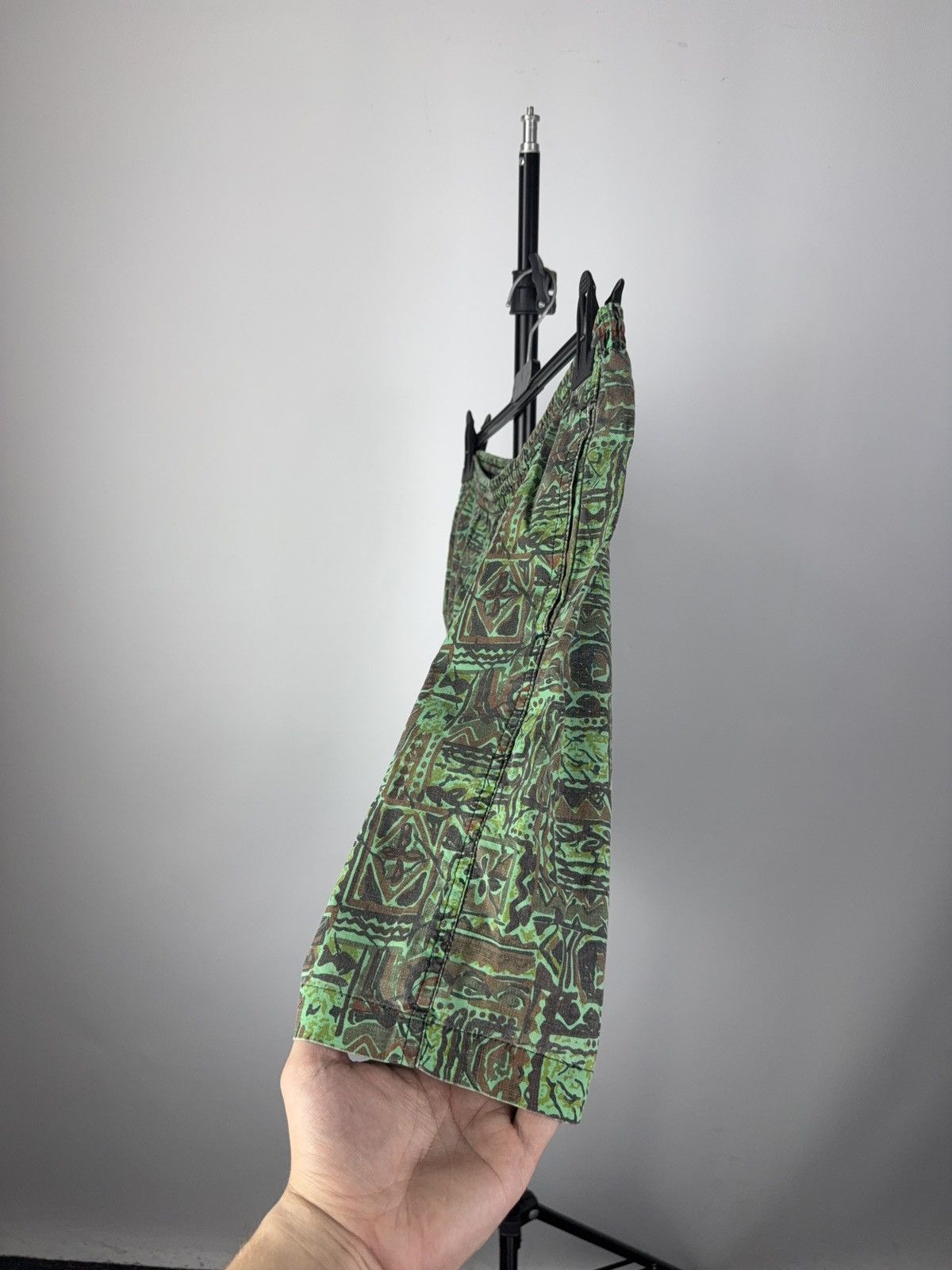 Vintage Vintage Tribal Print Swim Shorts 90s Ethnic Pattern Size US 35 - 4 Thumbnail