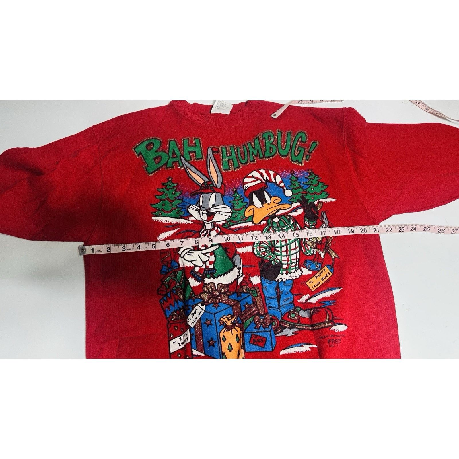 Tultex Vtg Aop Looney Tunes Bugs Bunny Daffy Red Xmas Sweatshirt L Size US L / EU 52-54 / 3 - 2 Thumbnail