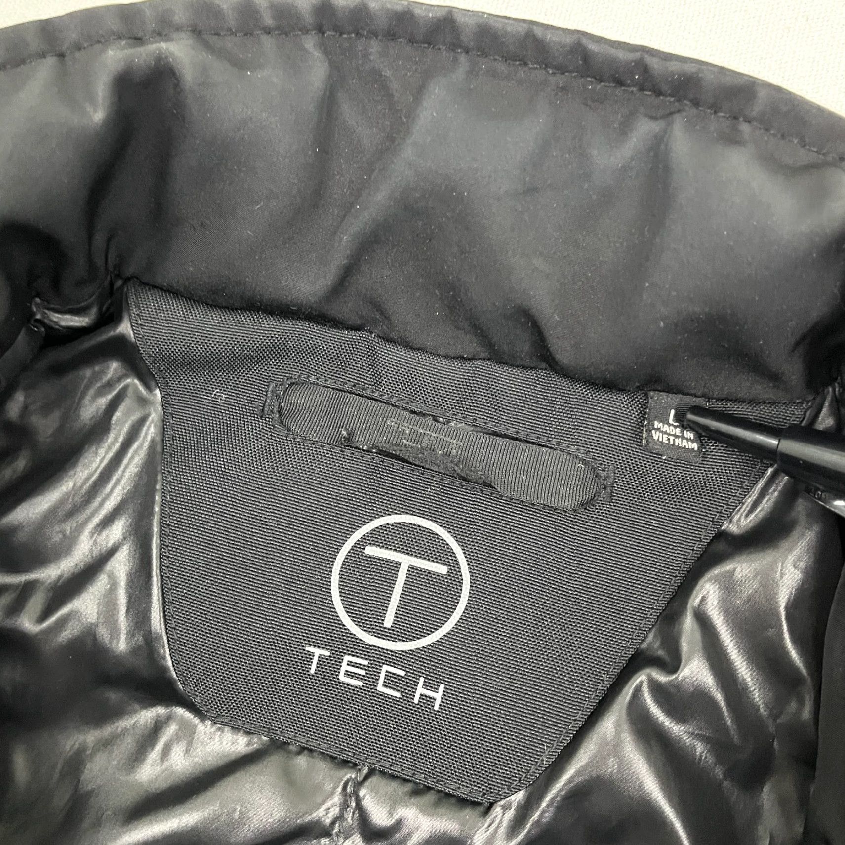 Tumi Tumi Tech Jacket Mens L Black Windbreaker Soft Shell Hooded Full Zip Size US L / EU 52-54 / 3 - 3 Thumbnail