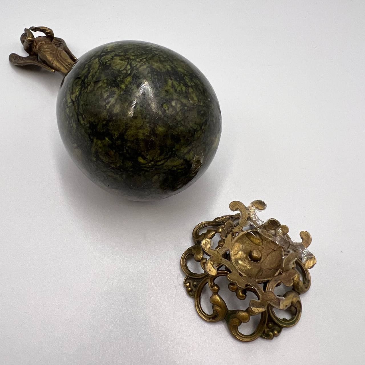 Vintage Vintage Serpentine Gemstone Egg Brass Angel Desk Souvenir Size ONE SIZE - 6 Thumbnail
