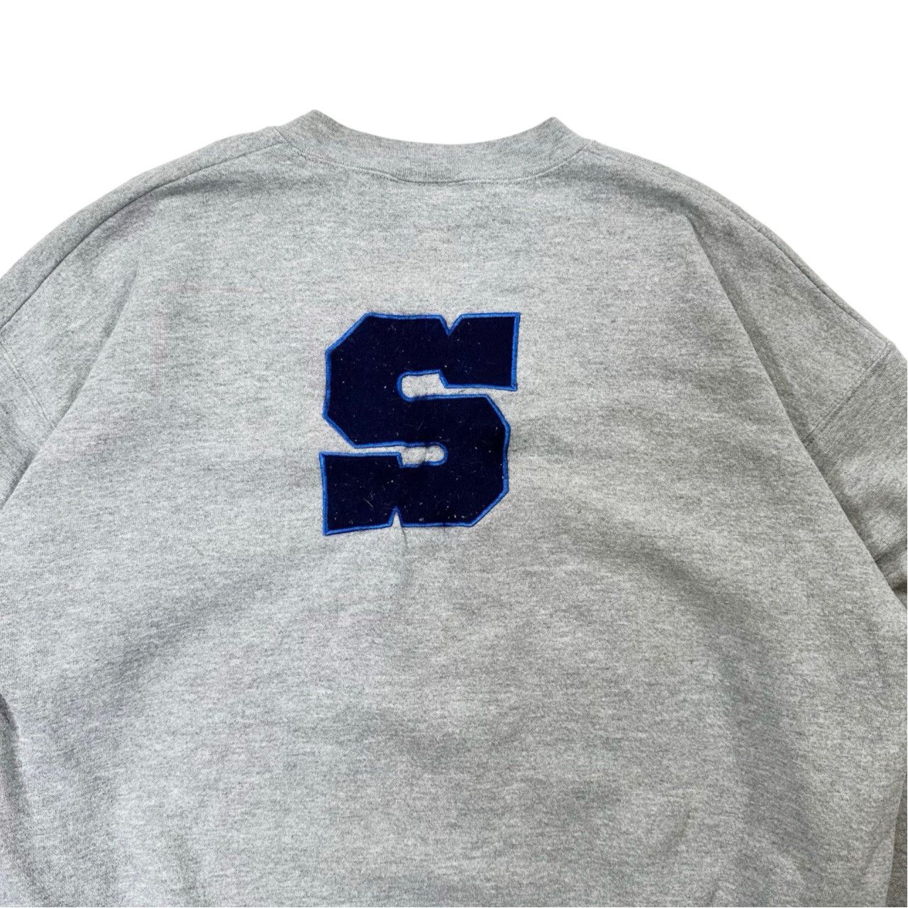 Vintage Vintage 90s Seton Hall University Patch College Sweater Size US XL / EU 56 / 4 - 5 Thumbnail