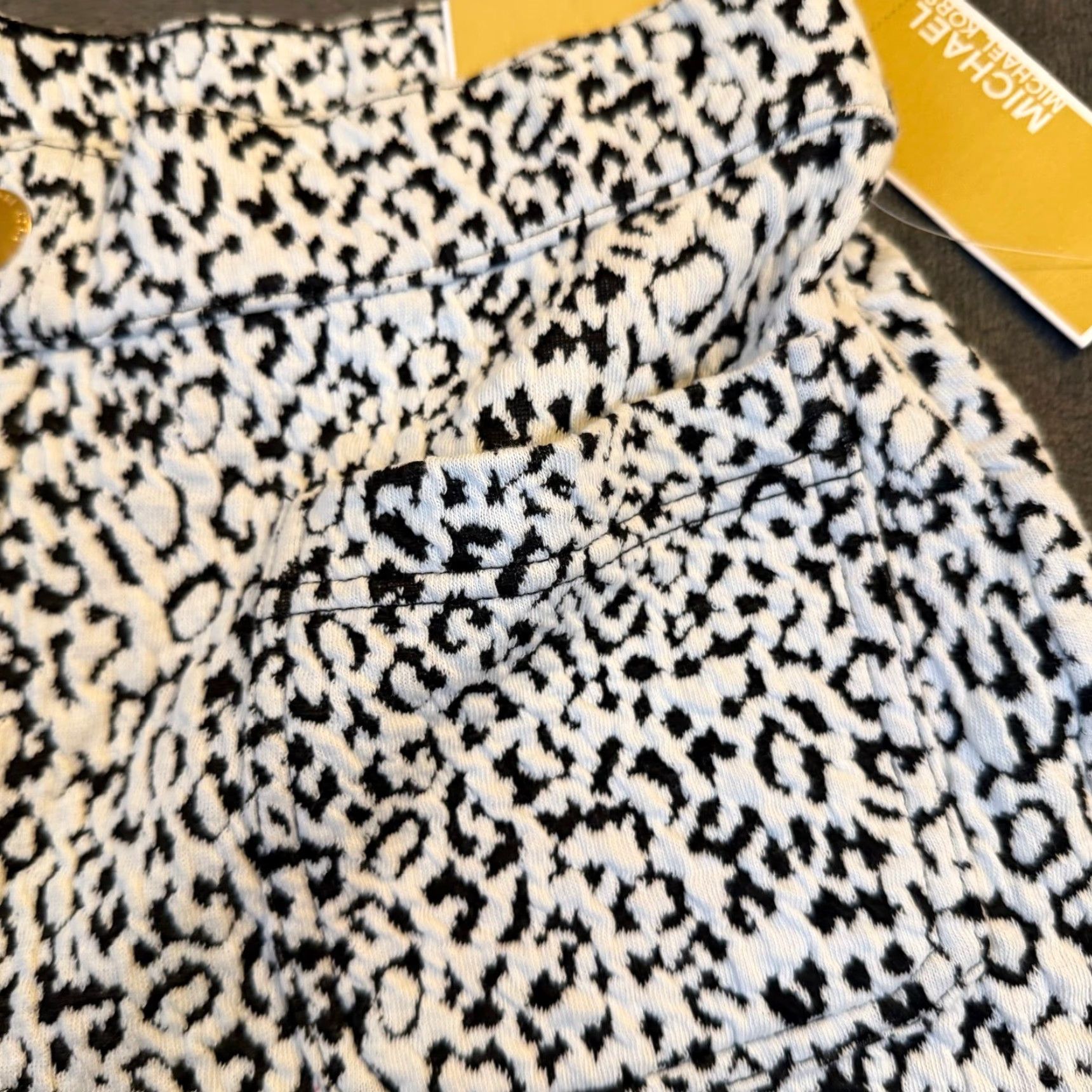 Michael Kors VINTAGE Michael Kors Black White Leopard Print Wide Leg Cropped Pants Womens XS NWT Size 26" / US 2 / IT 38 - 6 Thumbnail