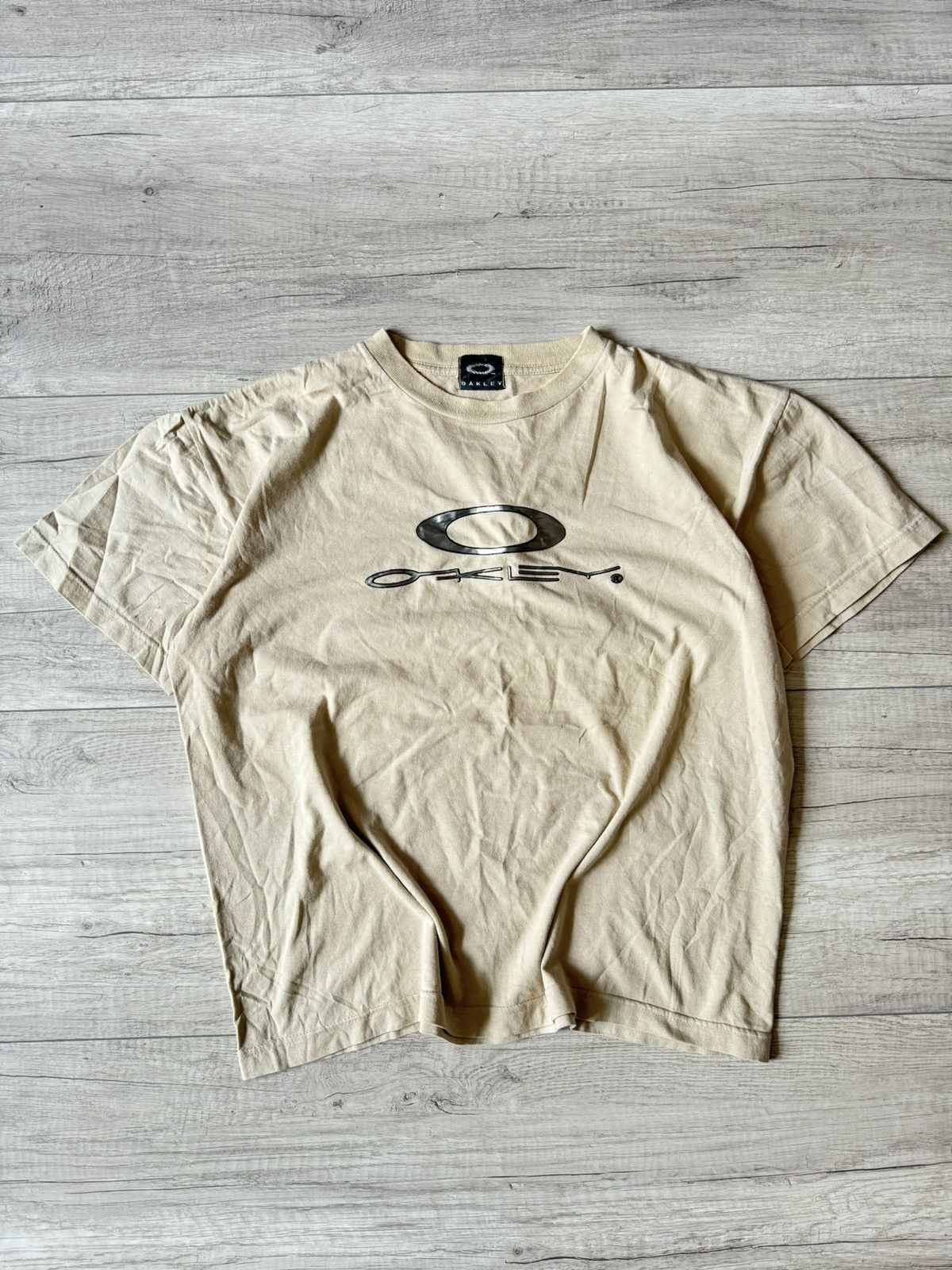 Oakley Oakley Vintage 3D Embossed Logo T-shirt Size US M / EU 48-50 / 2 - 1 Thumbnail