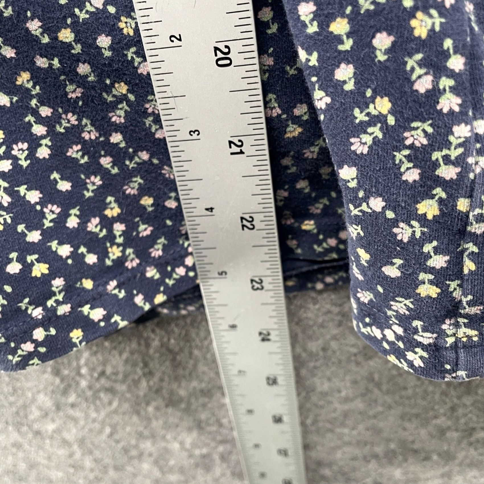 J.Crew J.Crew Square Neck 3/4 Sleeve T-Shirt Womens M Blue Floral Stretch Shirt Womens M Color Blue Floral Pattern 3/4 Sleeve Casual Size M / US 6-8 / IT 42-44 - 8 Thumbnail