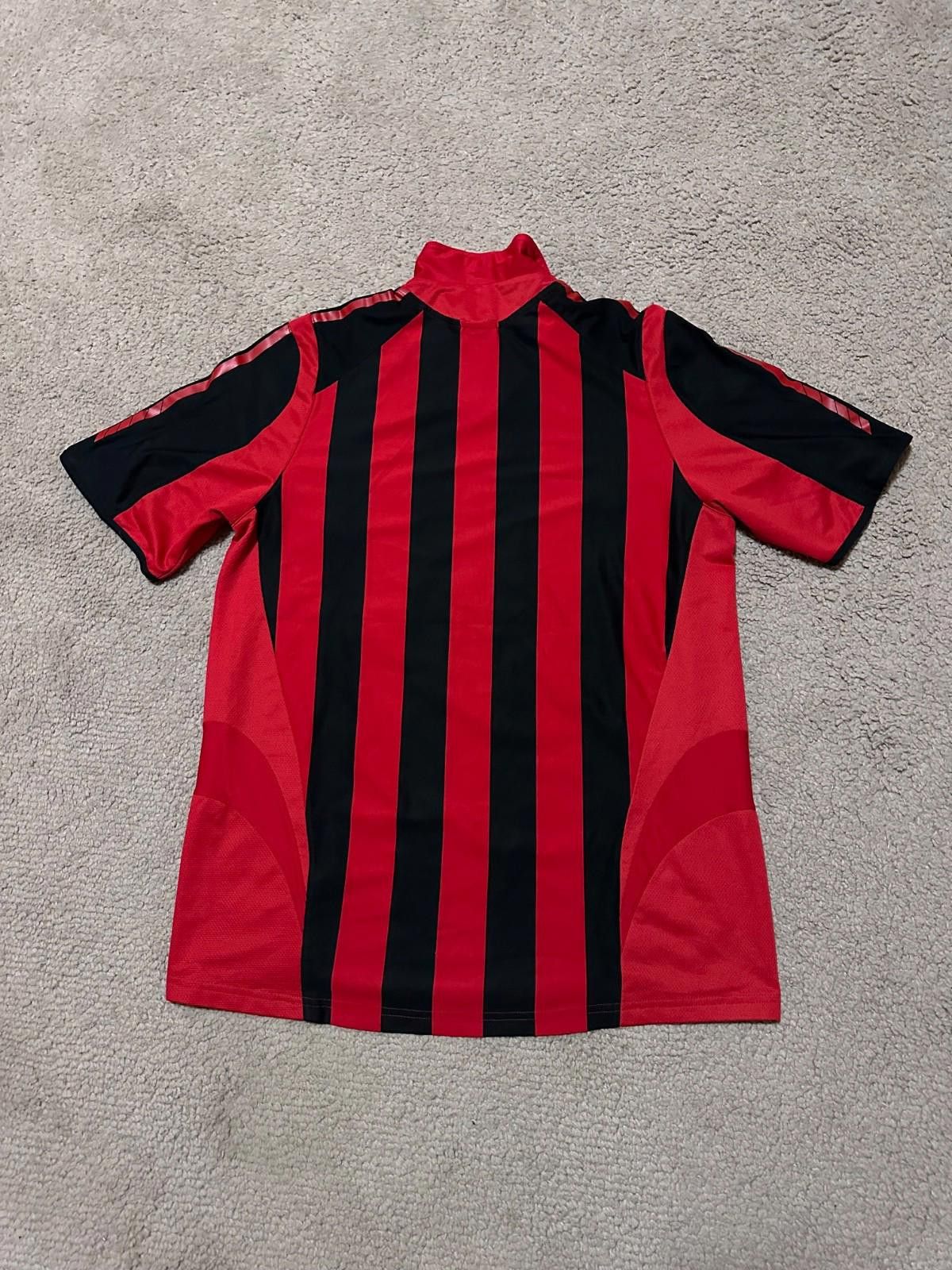 Adidas AC MILAN 2005 2006 HOME FOOTBALL SHIRT SOCCER JERSEY ADIDAS Size US M / EU 48-50 / 2 - 8 Thumbnail