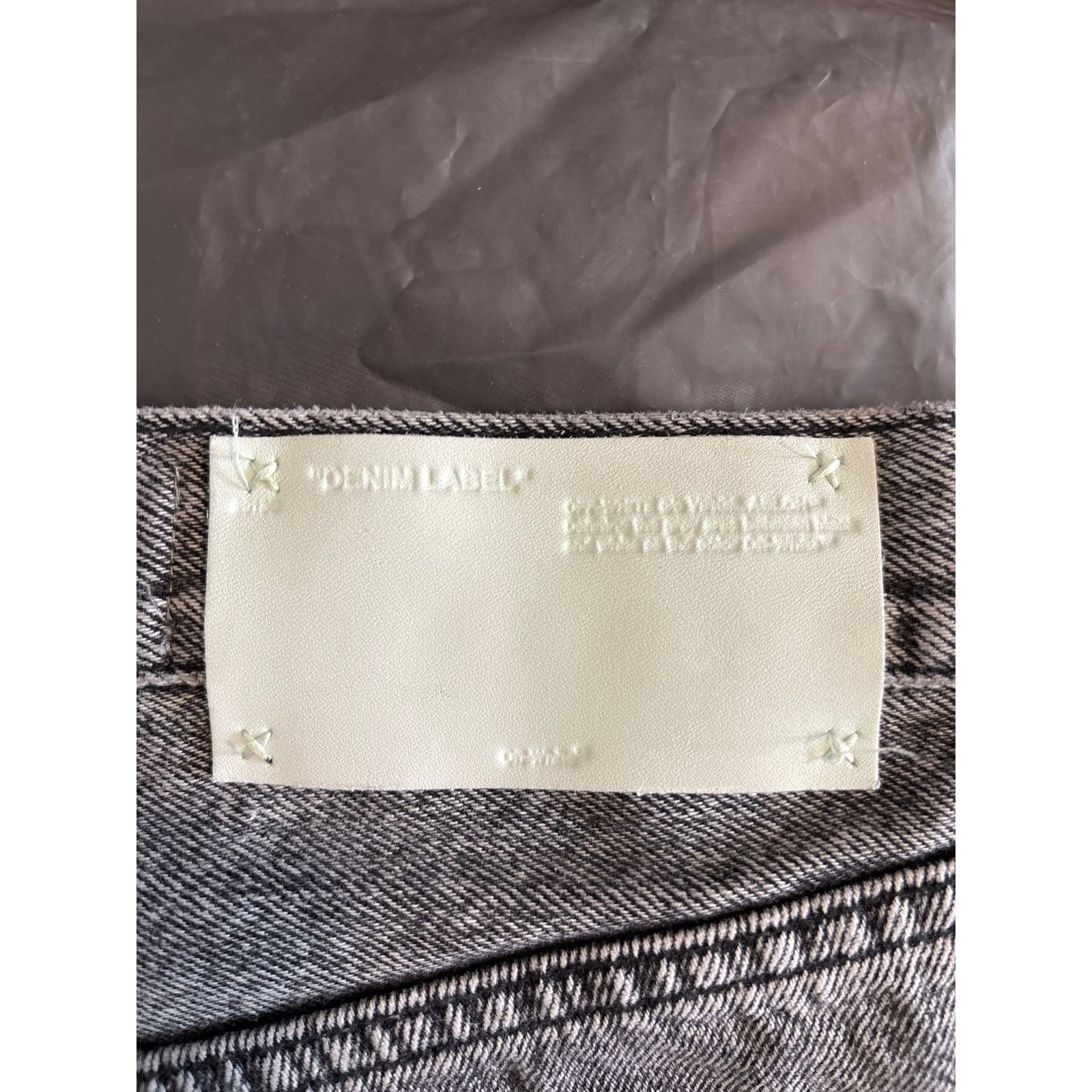 Off-White Off-White Women’s denim high waist daisy shorts 26 Size 26" / US 2 / IT 38 - 4 Thumbnail