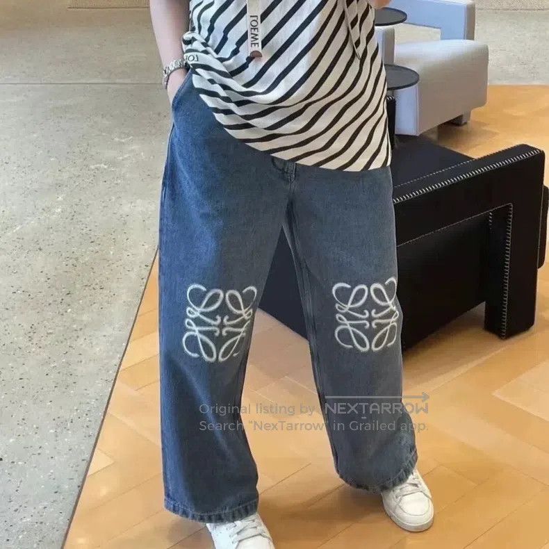 Loewe Loewe Logo High-Waist Wide Leg Jeans Size 42" / US 20 - 7 Thumbnail
