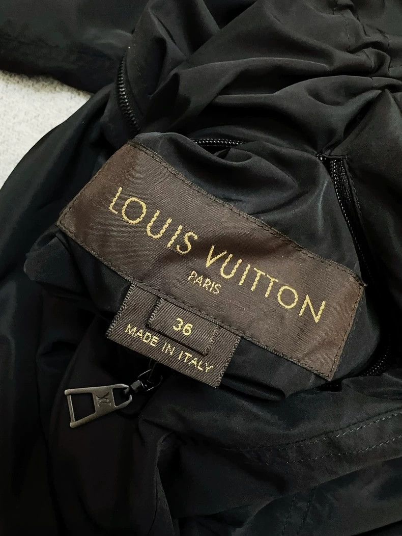 Louis Vuitton LOUIS VUITTON Black polka-dot reversible hooded jacket 2504 Size XS / US 0-2 / IT 36-38 - 7 Thumbnail