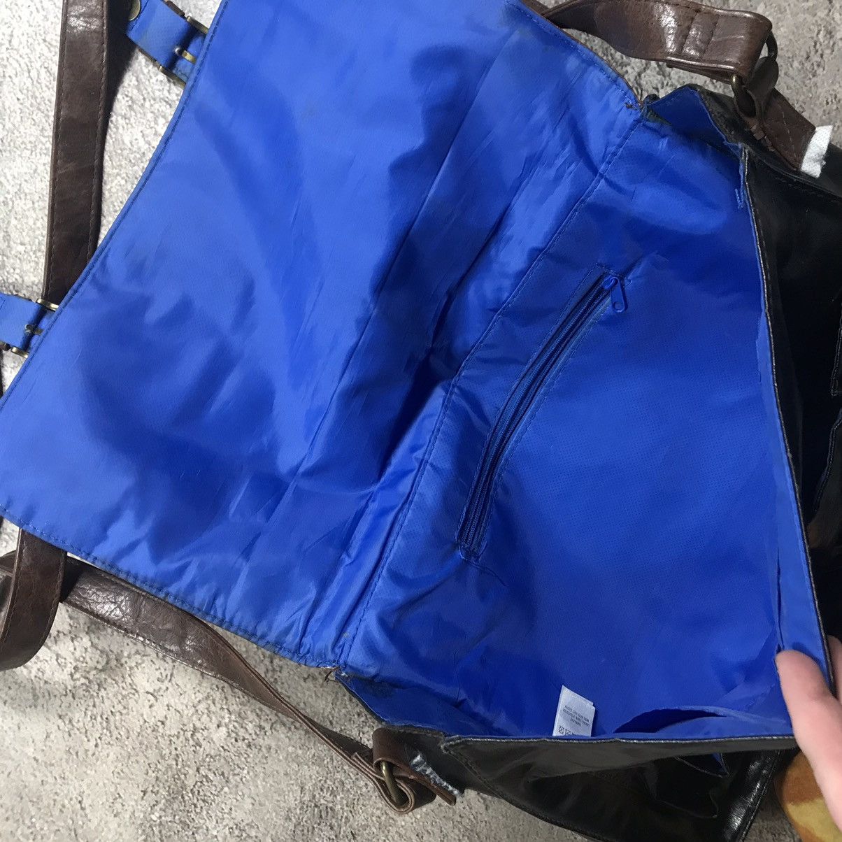 Vintage Vintage 90s Leather Shoulder Bag Y2K Japanese Avant Garde OS Size ONE SIZE - 4 Thumbnail