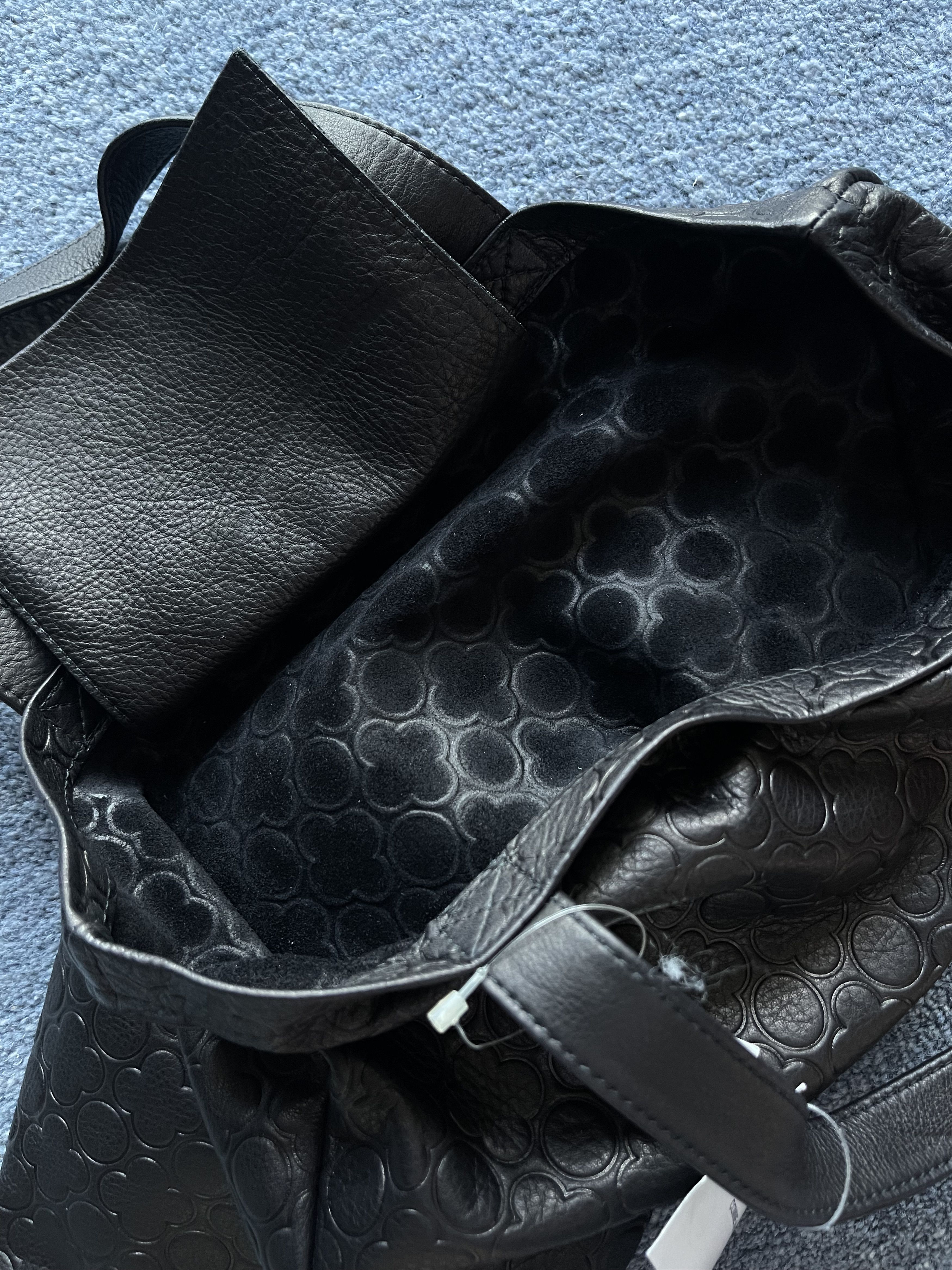 Comme des Garcons Comme des Garcons Leather Shoulder Bag Clover Cow Hide Tote Size ONE SIZE - 6 Thumbnail