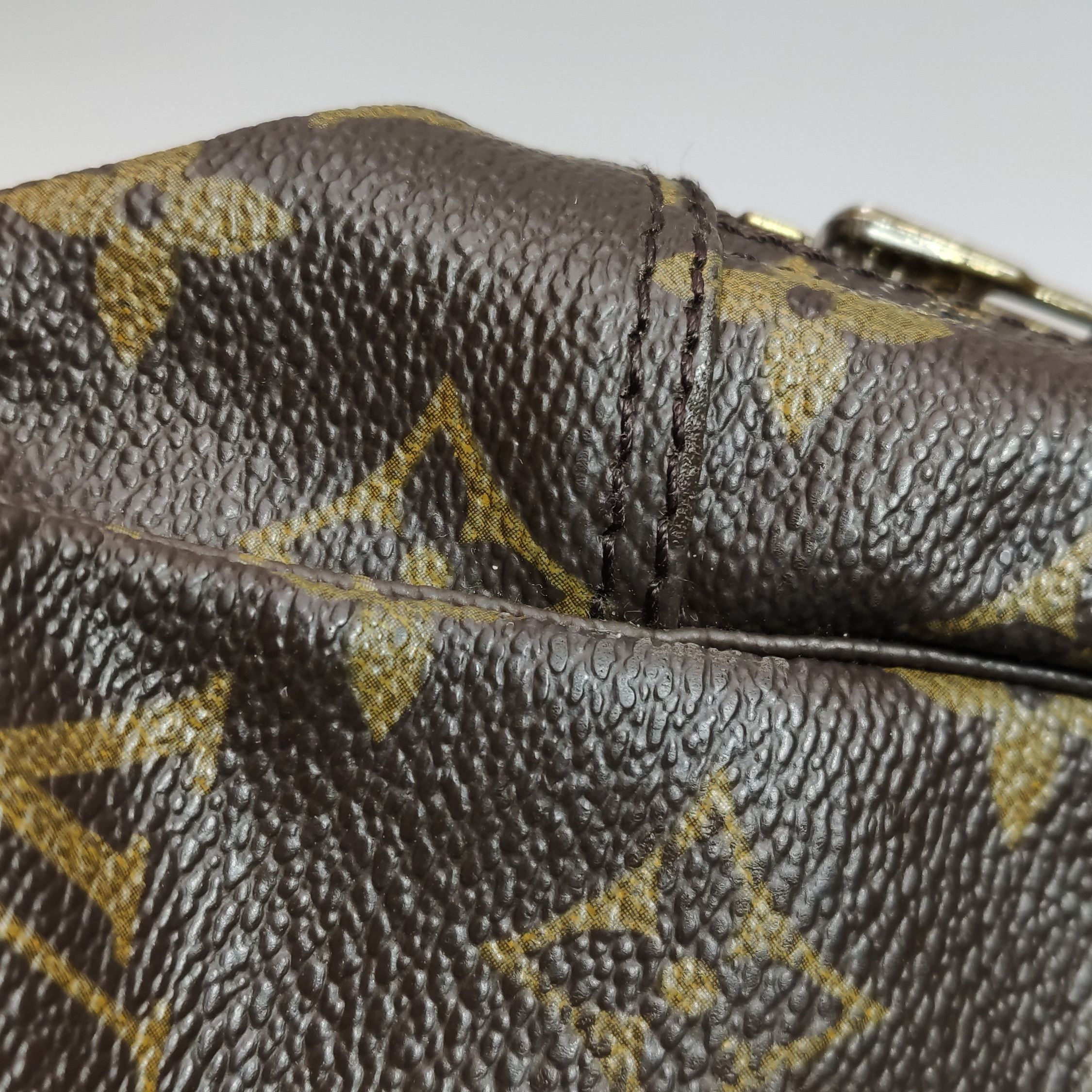 Louis Vuitton Louis Vuitton (LV) TrousseToilette old flower zipper clutch Size ONE SIZE - 7 Thumbnail