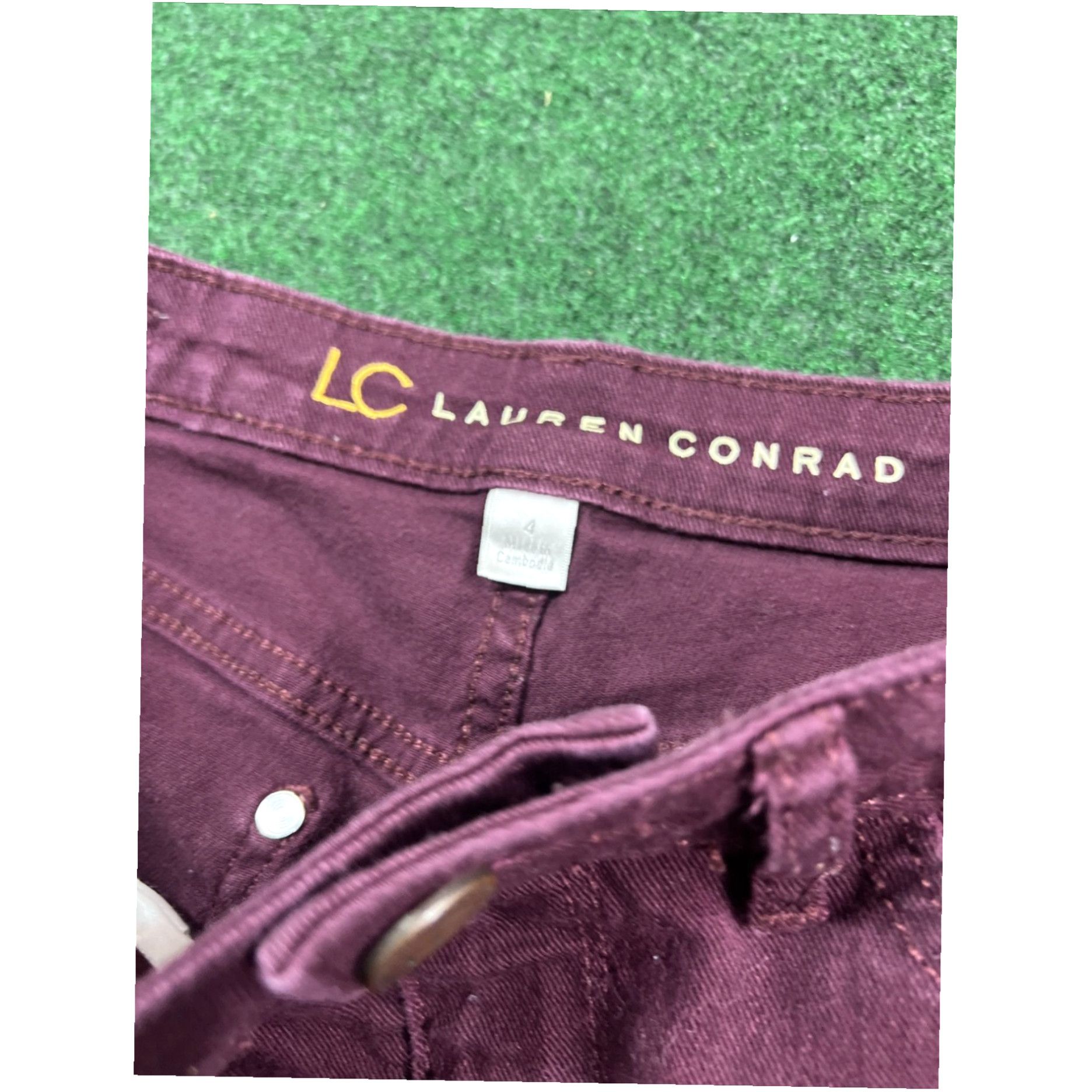 Vintage LC Lauren Conrad Women's Jean Shorts Red Cuffed Size 4 Size 32" / US 10 / IT 46 - 3 Thumbnail