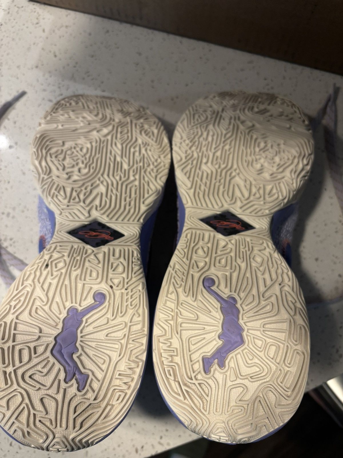 Nike Nike LeBron 20 Violet Frost Size US 11 / EU 44 - 5 Thumbnail