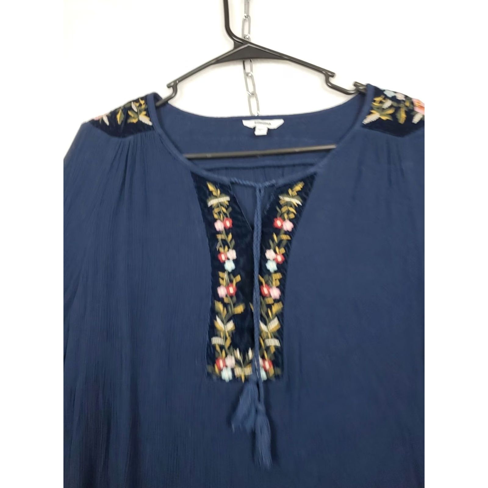 Vintage VINTAGE Sonoma Embroidered Tie Neck Peasant Blouse Floral Navy Blue Long Sleeve V-Neck L Ladies Womens Size L / US 10 / IT 46 - 5 Thumbnail