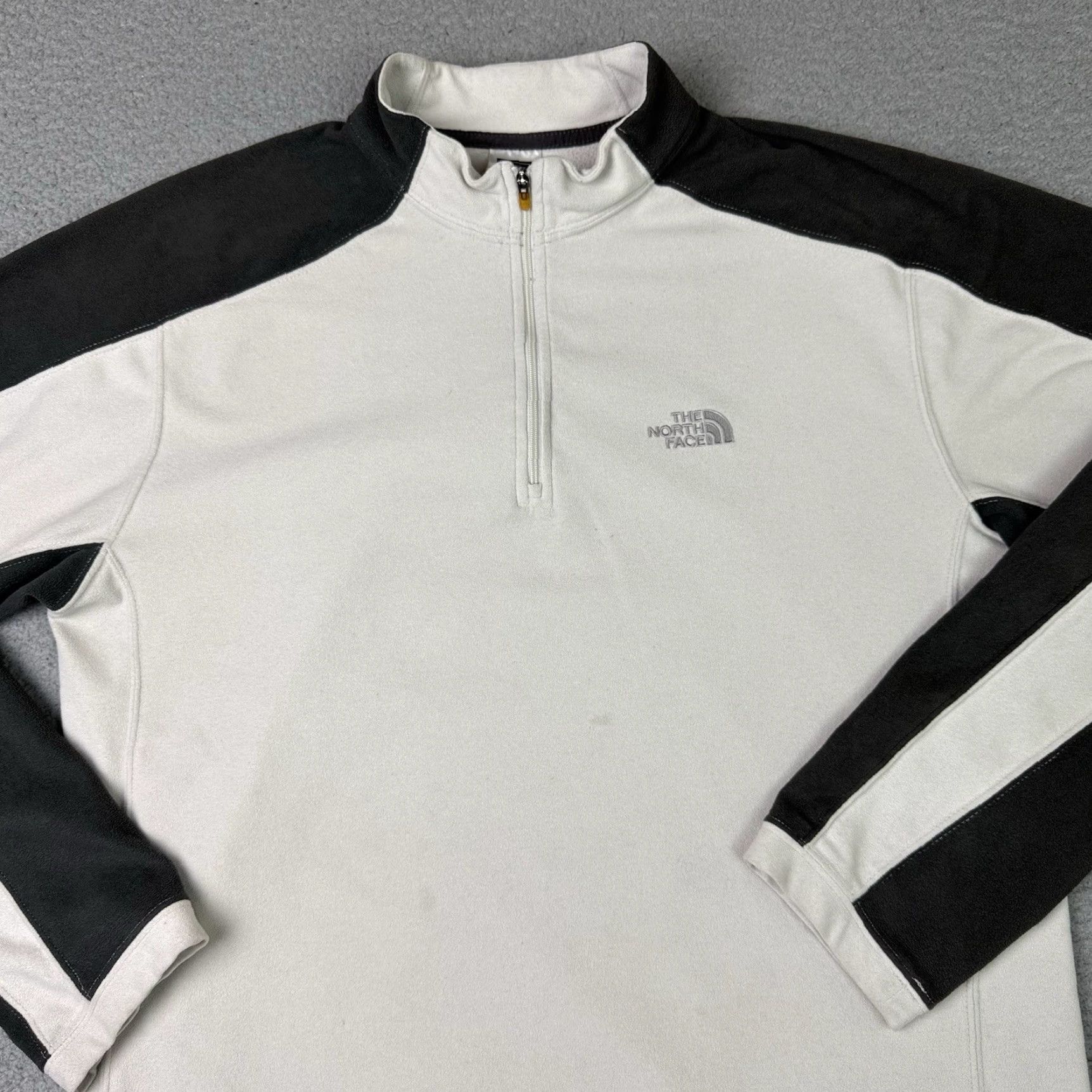 The North Face The North Face Sweatshirt Mens M Gray 1/4 Zip Fleece Pullover Mock Neck Casual All Seasons 1/4 Zip Logo Embroidered The North Face Size M Regular Fit Size US M / EU 48-50 / 2 - 2 Thumbnail