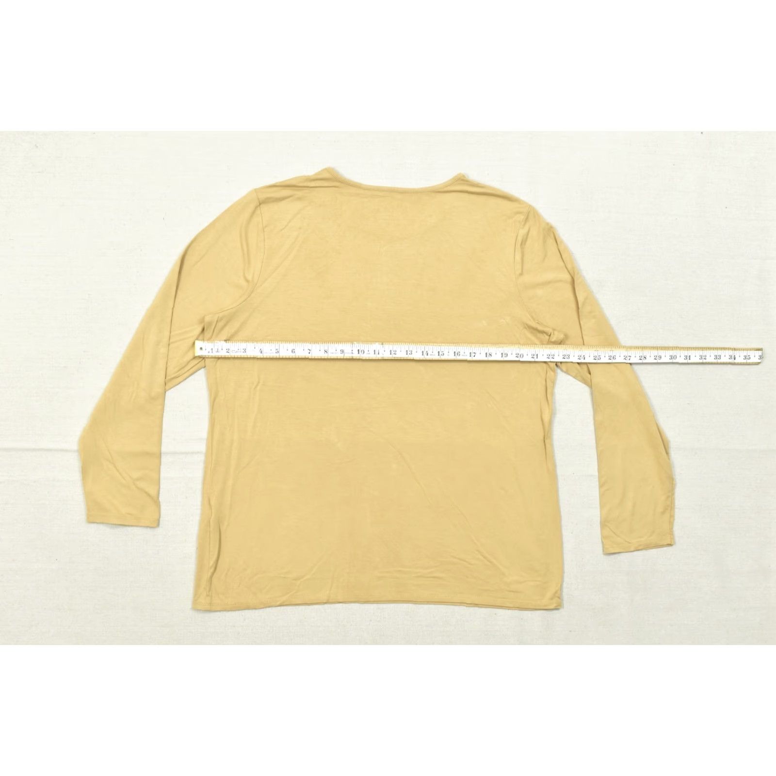 Vintage Chico's Women's Size 3 Blouse Yellow Long Sleeve Crew Neck Stretch Basic Casual Shine Size XS / US 0-2 / IT 36-38 - 4 Thumbnail
