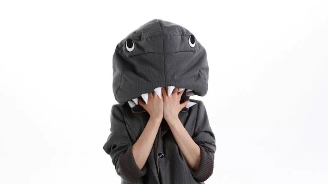 mercibeaucoup mercibeaucoup Utsugi 11FW shark head beanie free size Size ONE SIZE - 5 Thumbnail