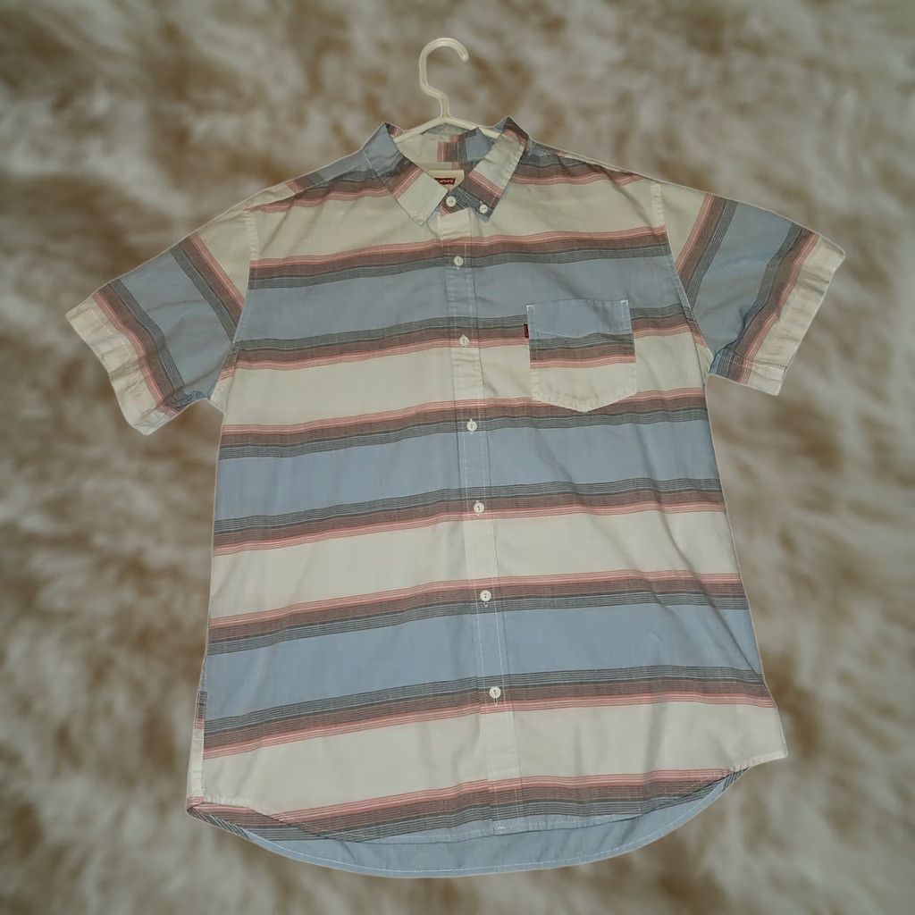 Levi's VINTAGE? No. Levi's Button Down Shirt XL Men's Short Sleeve Striped Casual Classic Size US XL / EU 56 / 4 - 1 Thumbnail