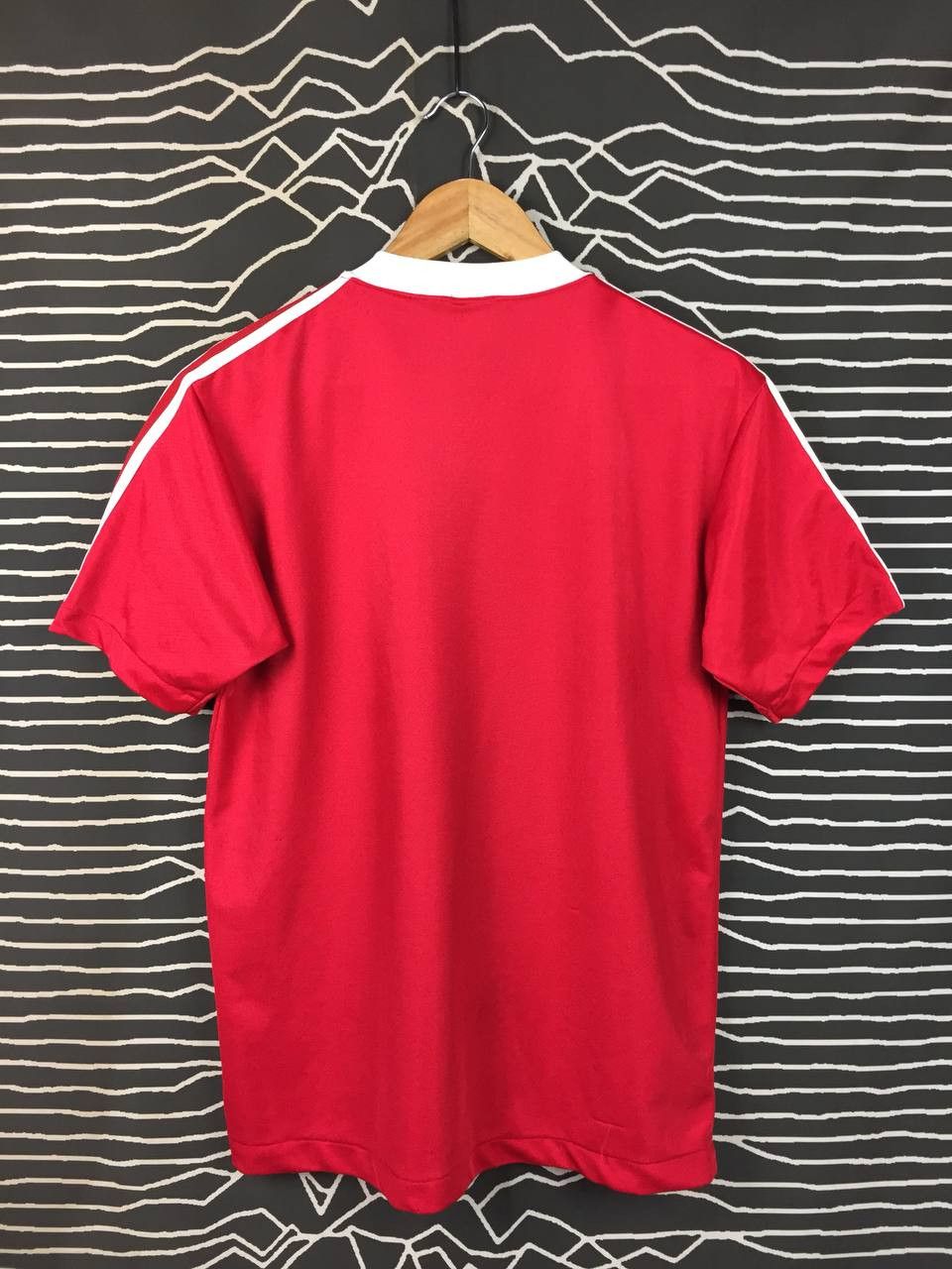 Adidas Vtg 90s Adidas Trefoil Made in Japan V-Neck Athletic Jersey Size US M / EU 48-50 / 2 - 9 Thumbnail