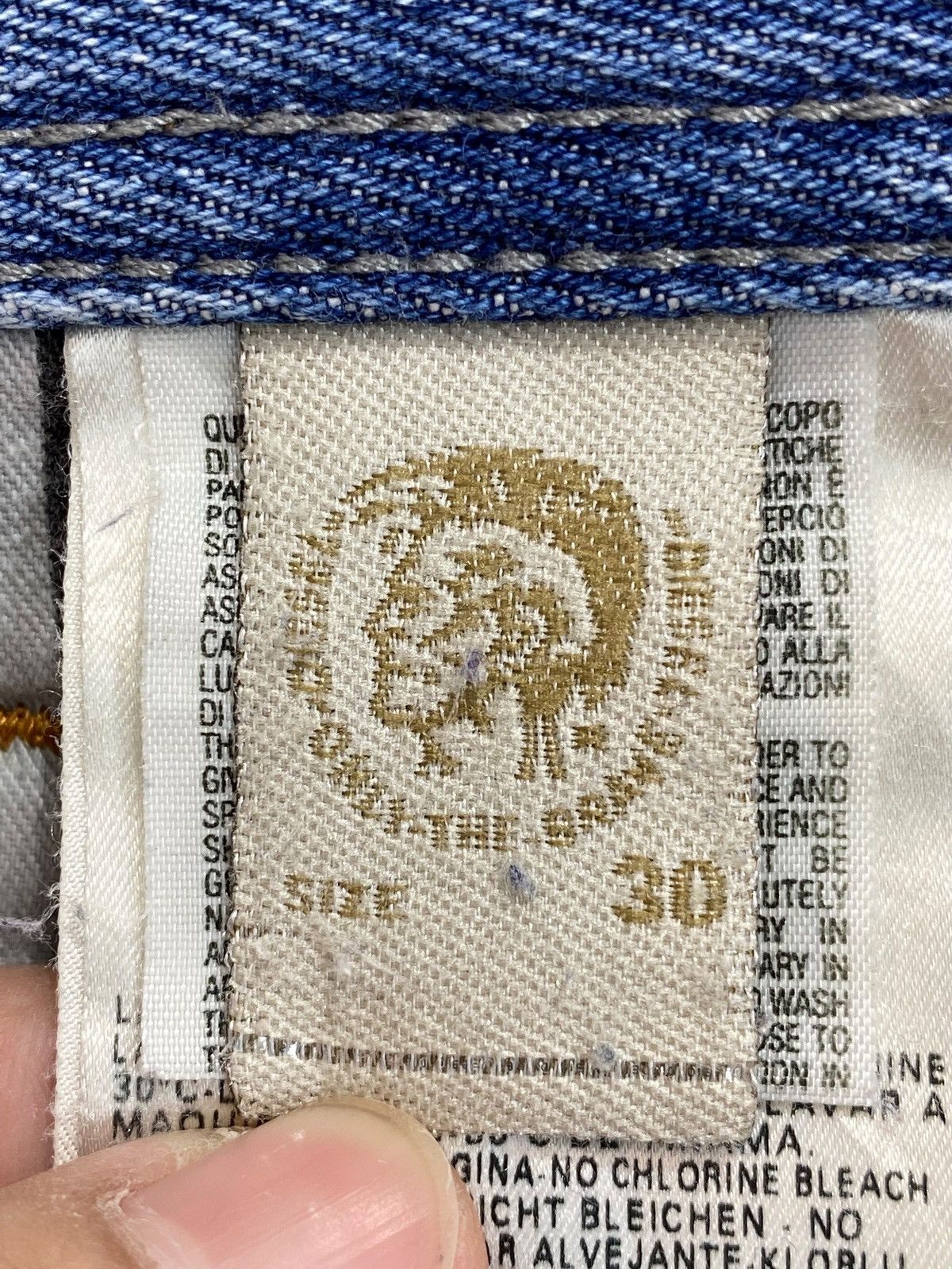 Diesel Diesel Industry Brand Faded Blue Wash Distress Style Jeans Size US 32 / EU 48 - 16 Thumbnail