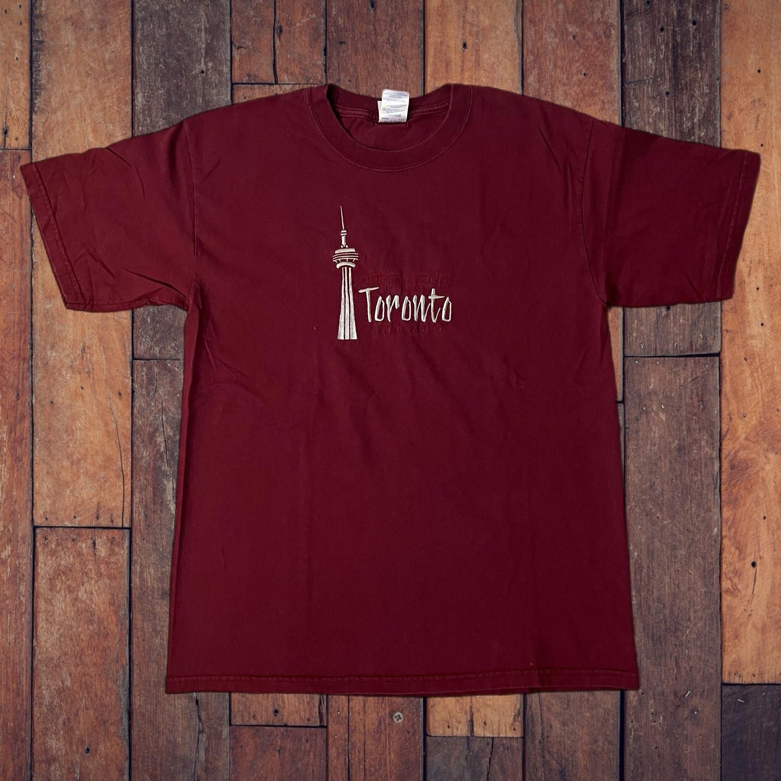 Gildan VTG 90s Toronto Canada CN Tower Burgundy Embroidered Tee Size US L / EU 52-54 / 3 - 1 Thumbnail