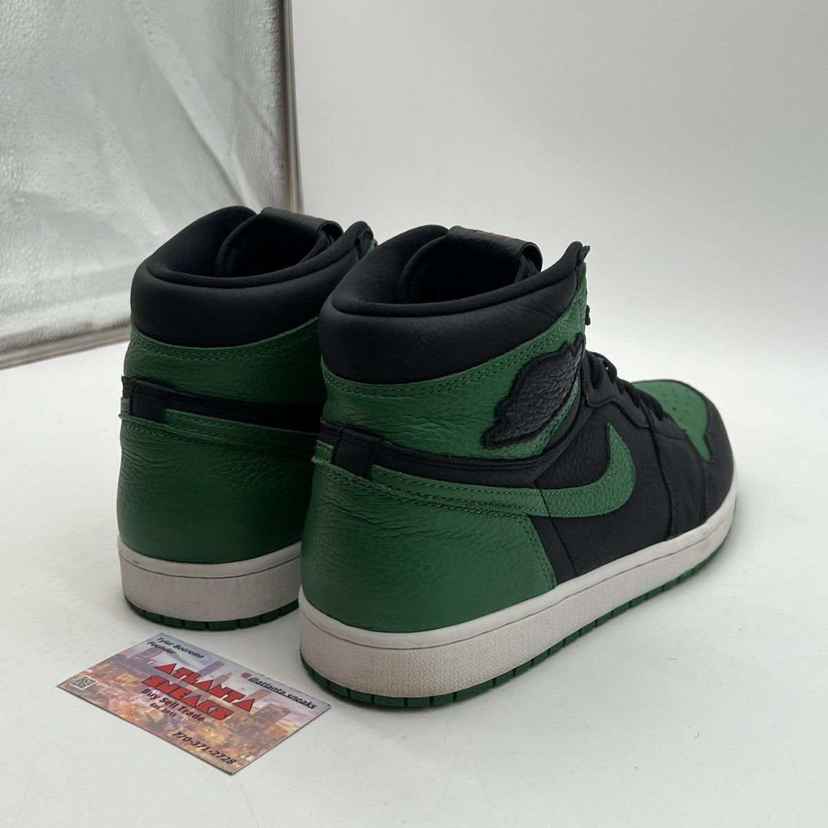 Nike Air Jordan 1 High pine green Size US 11 / EU 44 - 5 Thumbnail