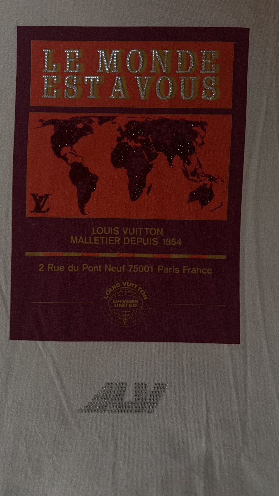 Louis Vuitton Louis Vuitton Embellished Graphic T-Shirt Size US L / EU 52-54 / 3 - 9 Thumbnail