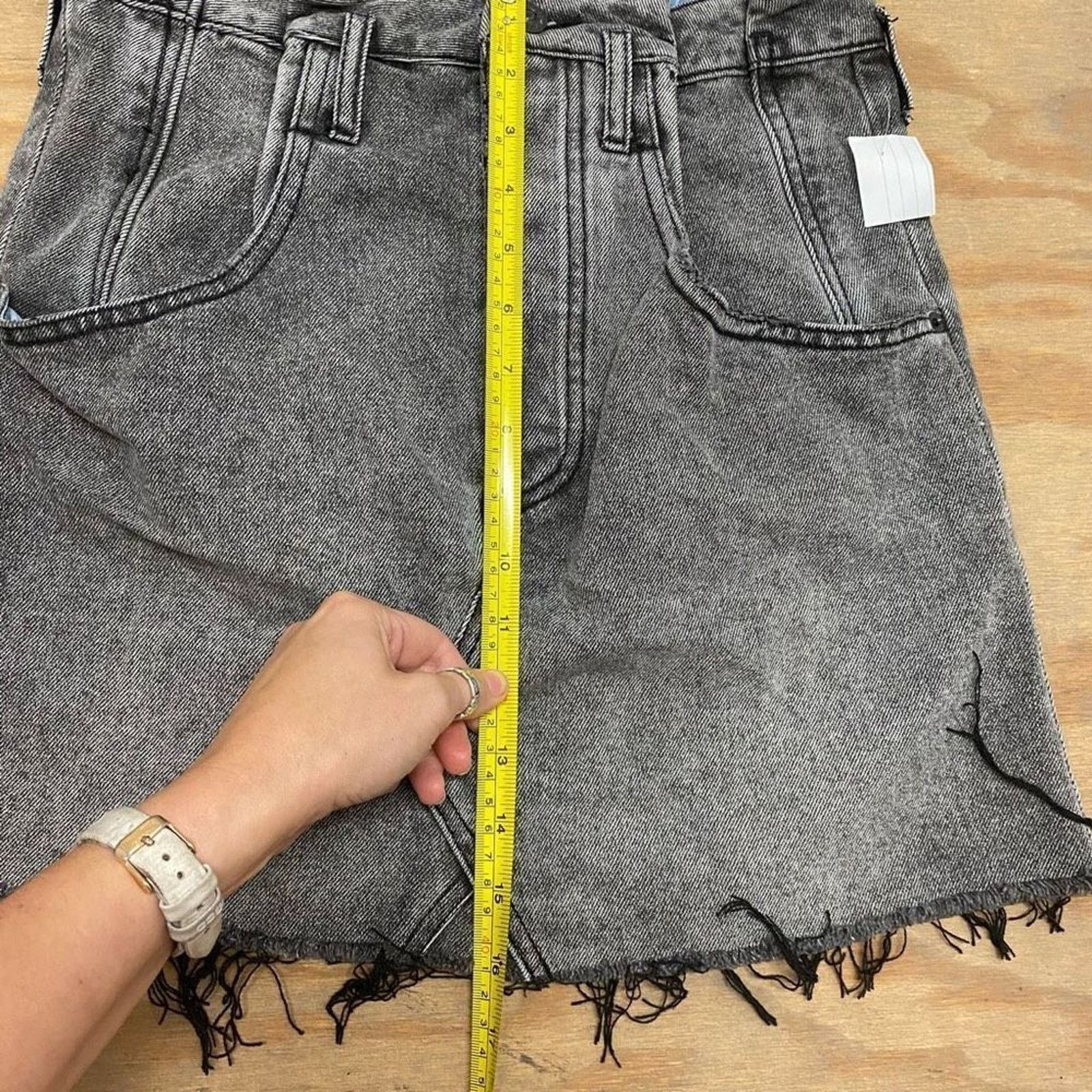 Free People Free People Denim Mini Skirt, Gray Jean Size 27 (US 4), $78 Size 27" / US 4 / IT 40 - 9 Thumbnail