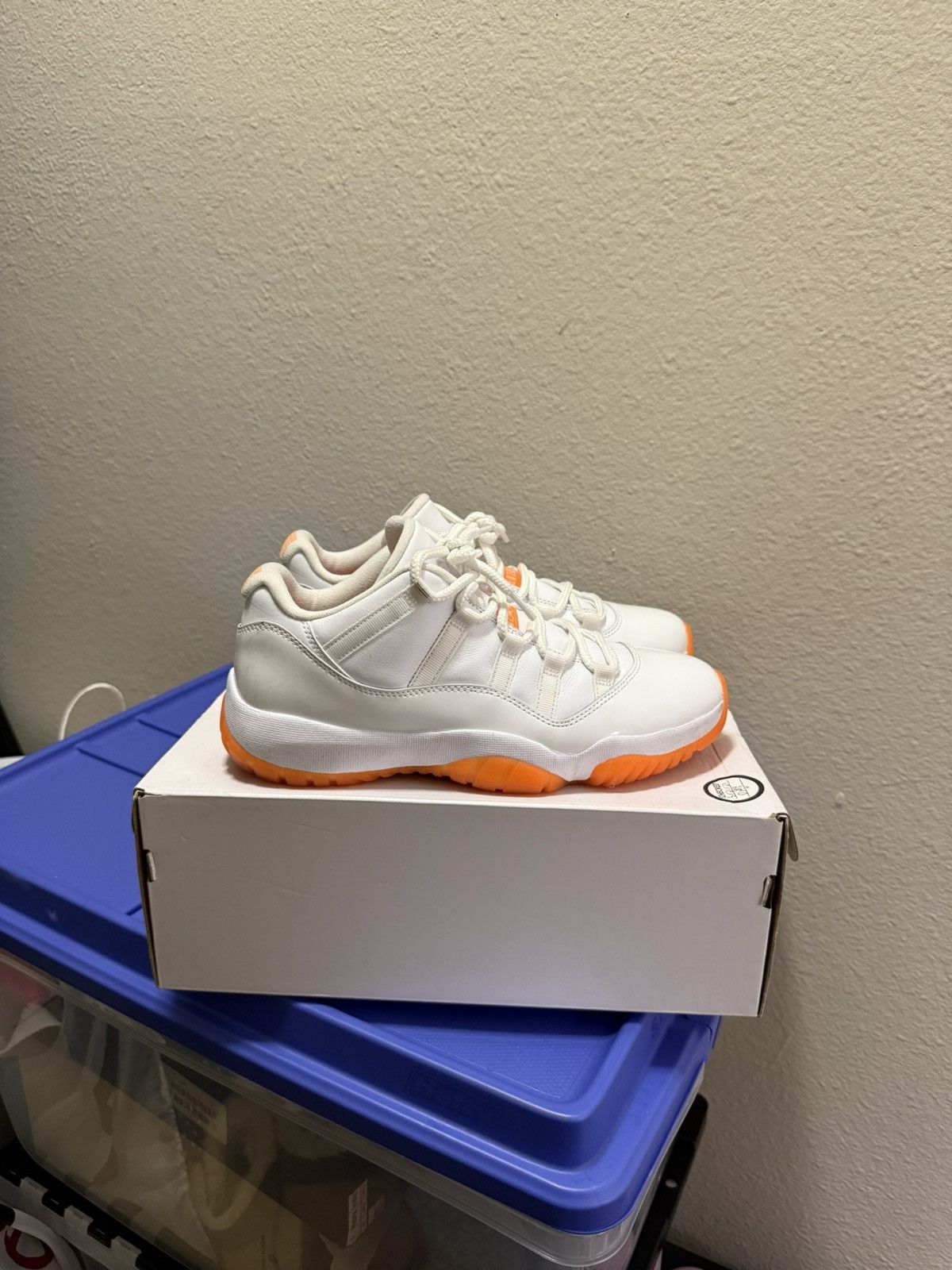 Jordan Brand Citrus 11’s Size US 9 / EU 42 - 1 Thumbnail