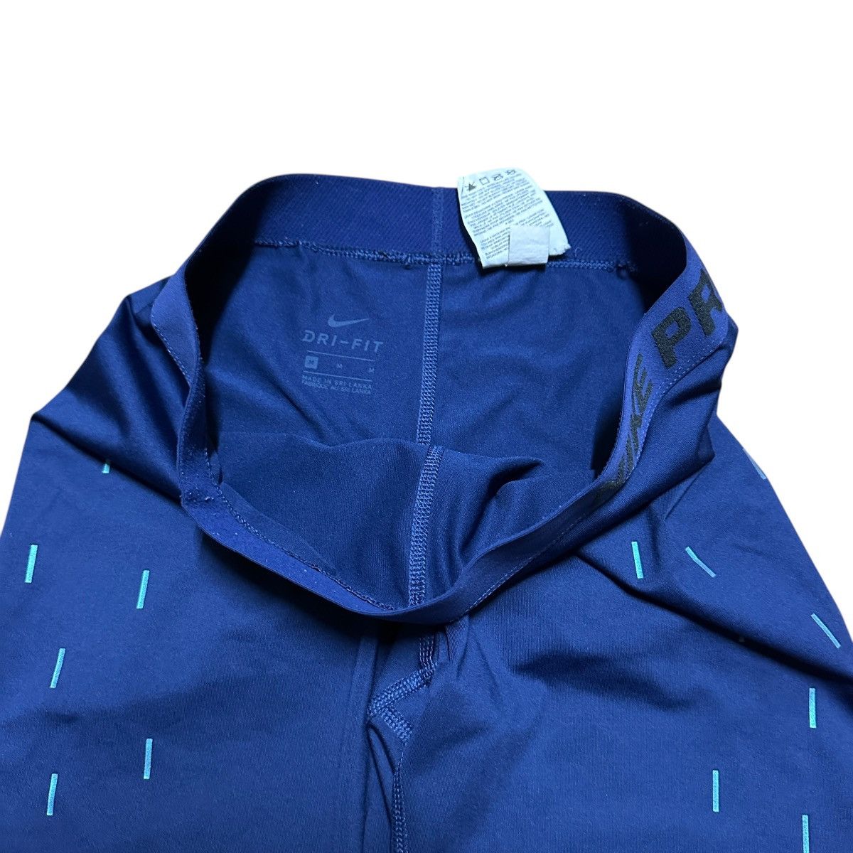 Nike Women’s Y2K Nike Pro Capri Blue Leggings Size 30" / US 8 / IT 44 - 8 Thumbnail