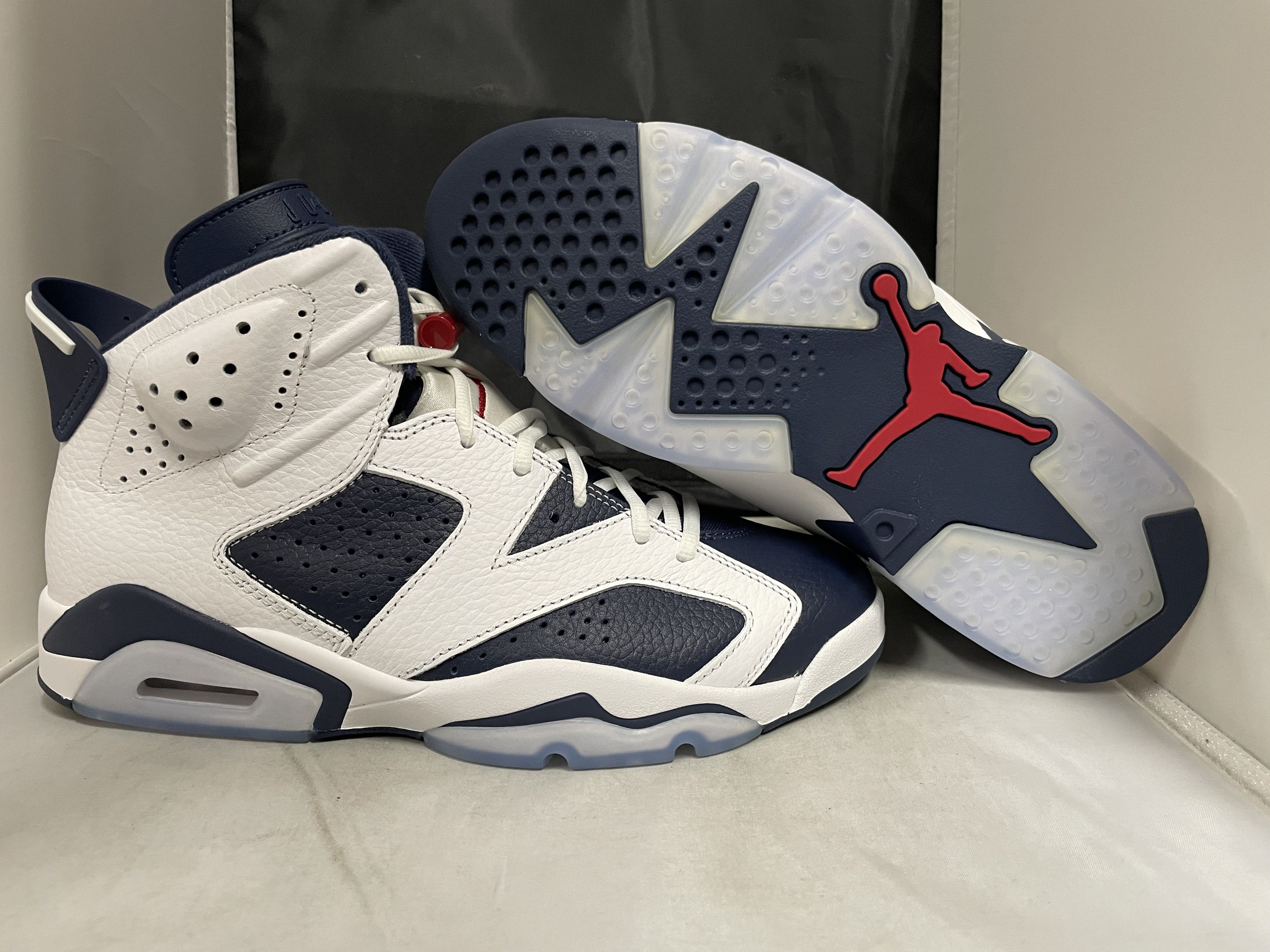 Jordan Brand Air Jordan 6 Retro 'White/Varsity Red' CT8529 164 Size US 7 / EU 40 - 7 Thumbnail