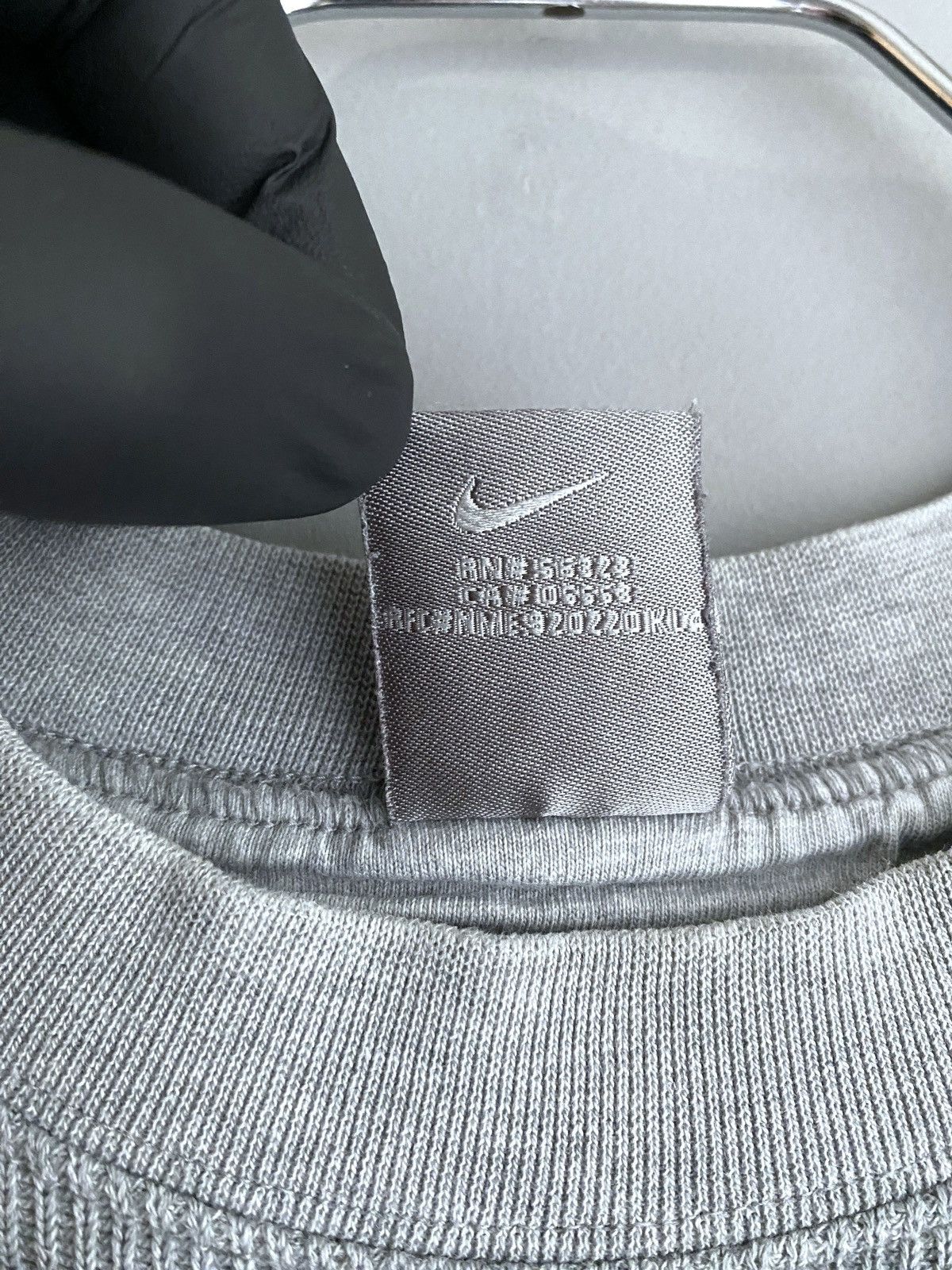 Nike × Vintage Nike Y2K Vintage Men's Grey Sweatshirts, Size L Size US L / EU 52-54 / 3 - 12 Thumbnail
