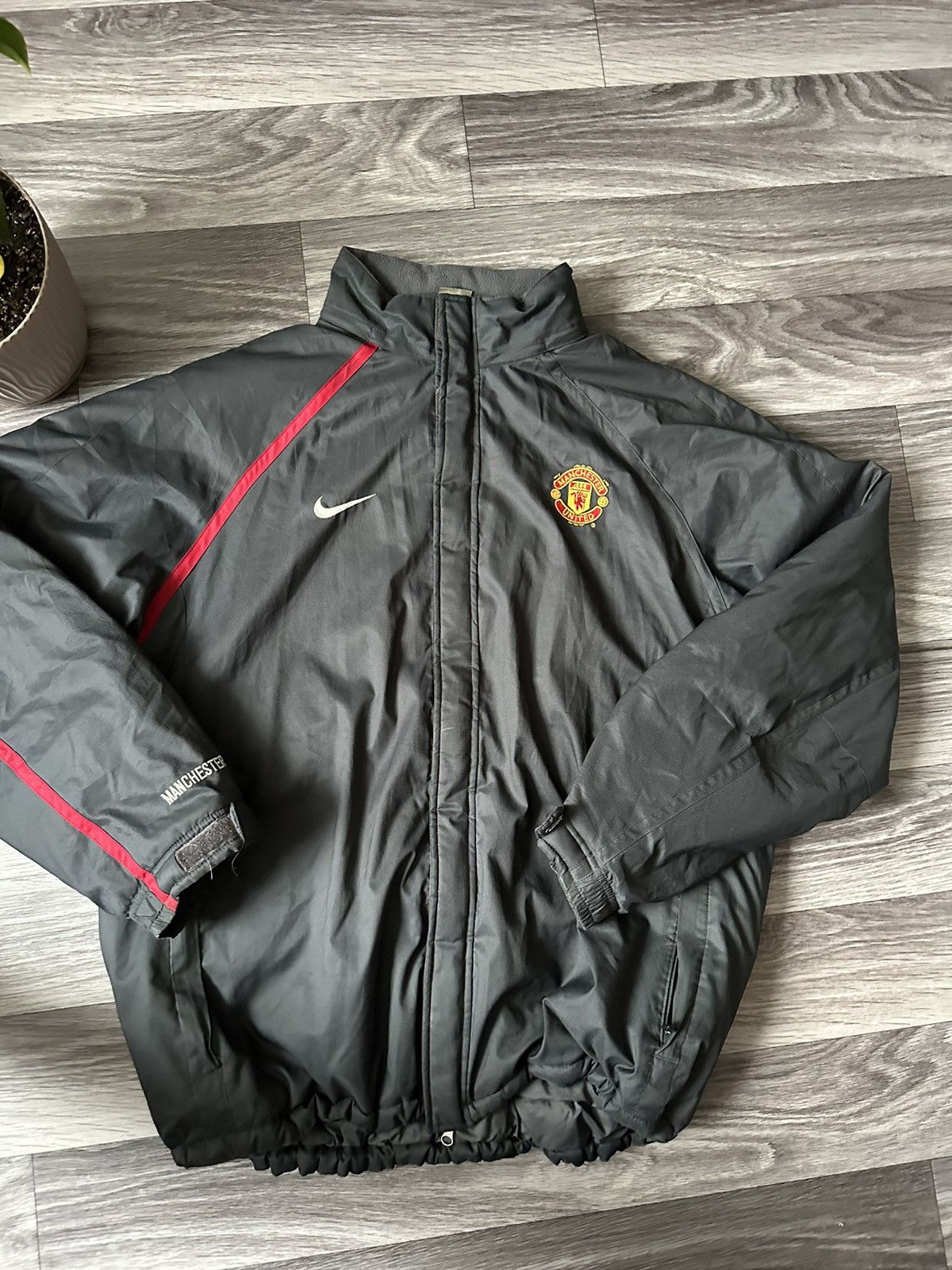 Nike Nike Manchester United Vintage 90s Puffer Jacket size XL Size US XL / EU 56 / 4 - 3 Thumbnail