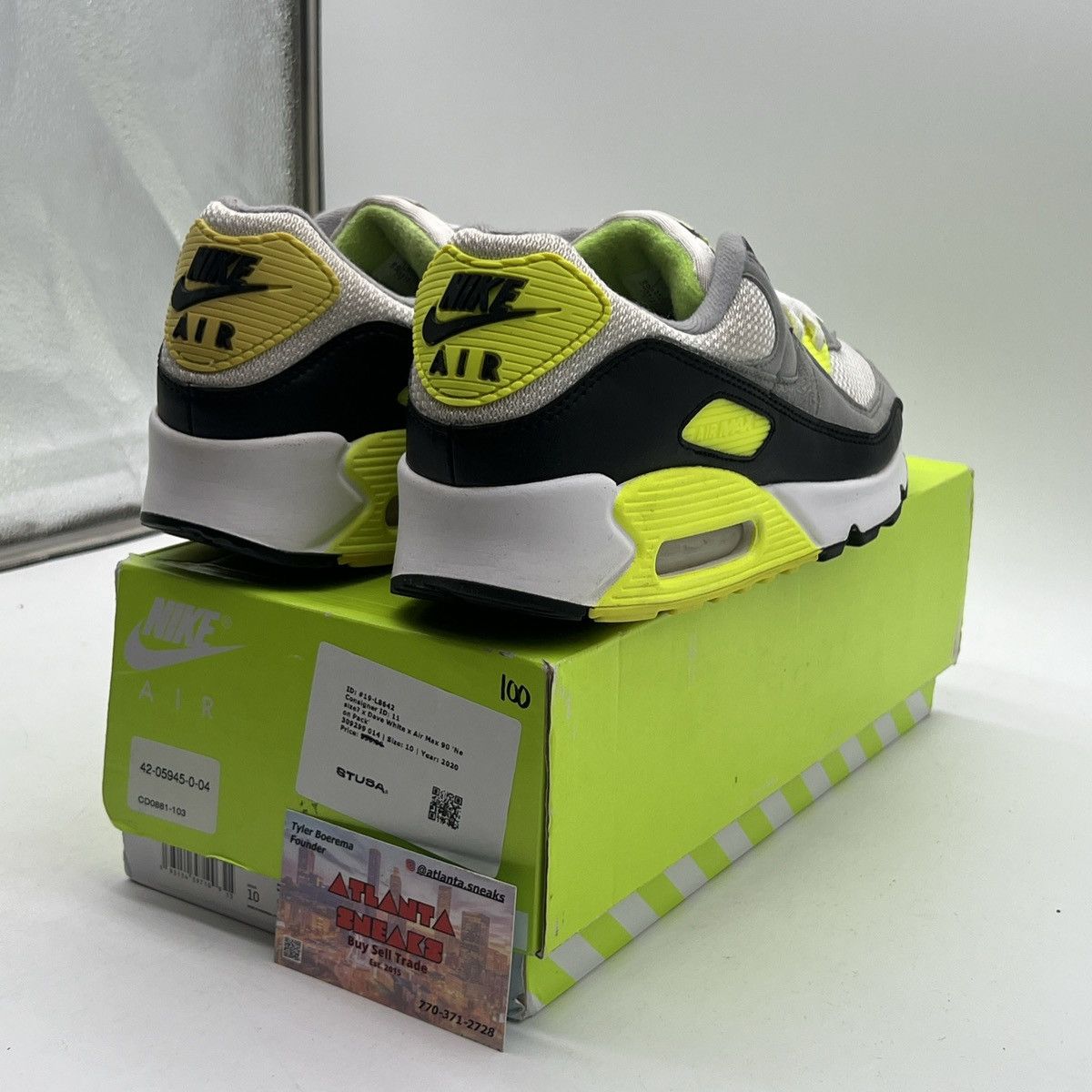 Nike Air max 90 volt Size US 10 / EU 43 - 5 Thumbnail