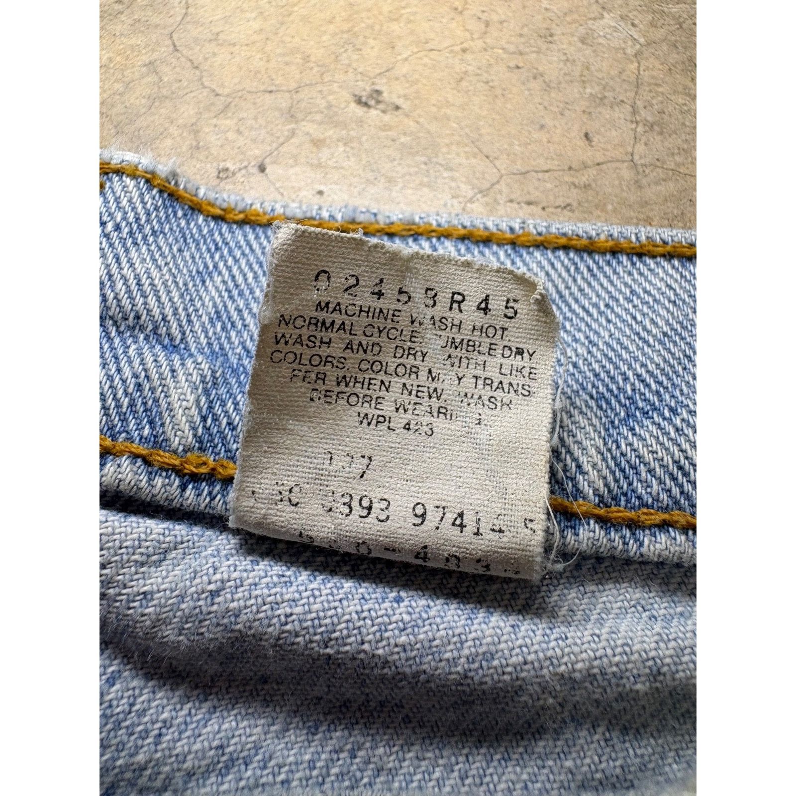 Levi's VTG Levi’s 560 Loose Fit High Rise Light Jeans USA Made 36 Size US 36 / EU 52 - 14 Thumbnail