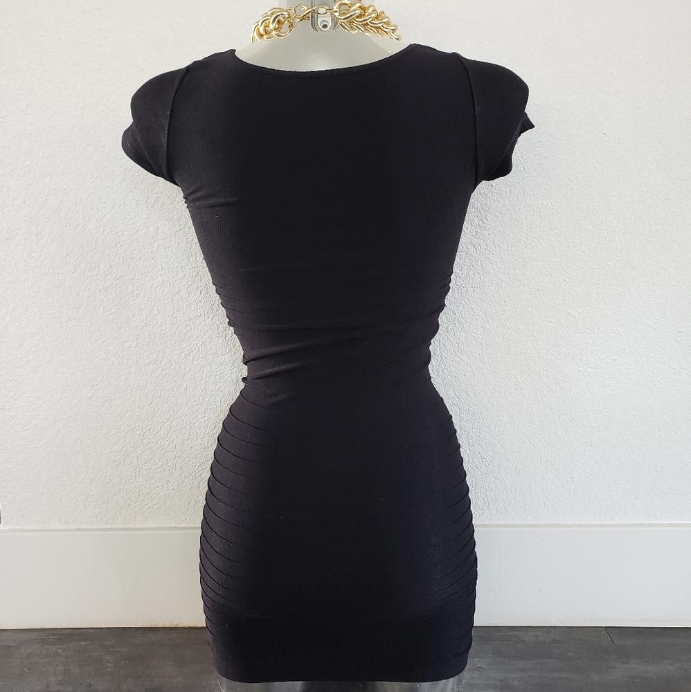 Bebe Black Peekaboo Lined Bebe Bodycon Mini Size S / US 4 / IT 40 - 2 Thumbnail