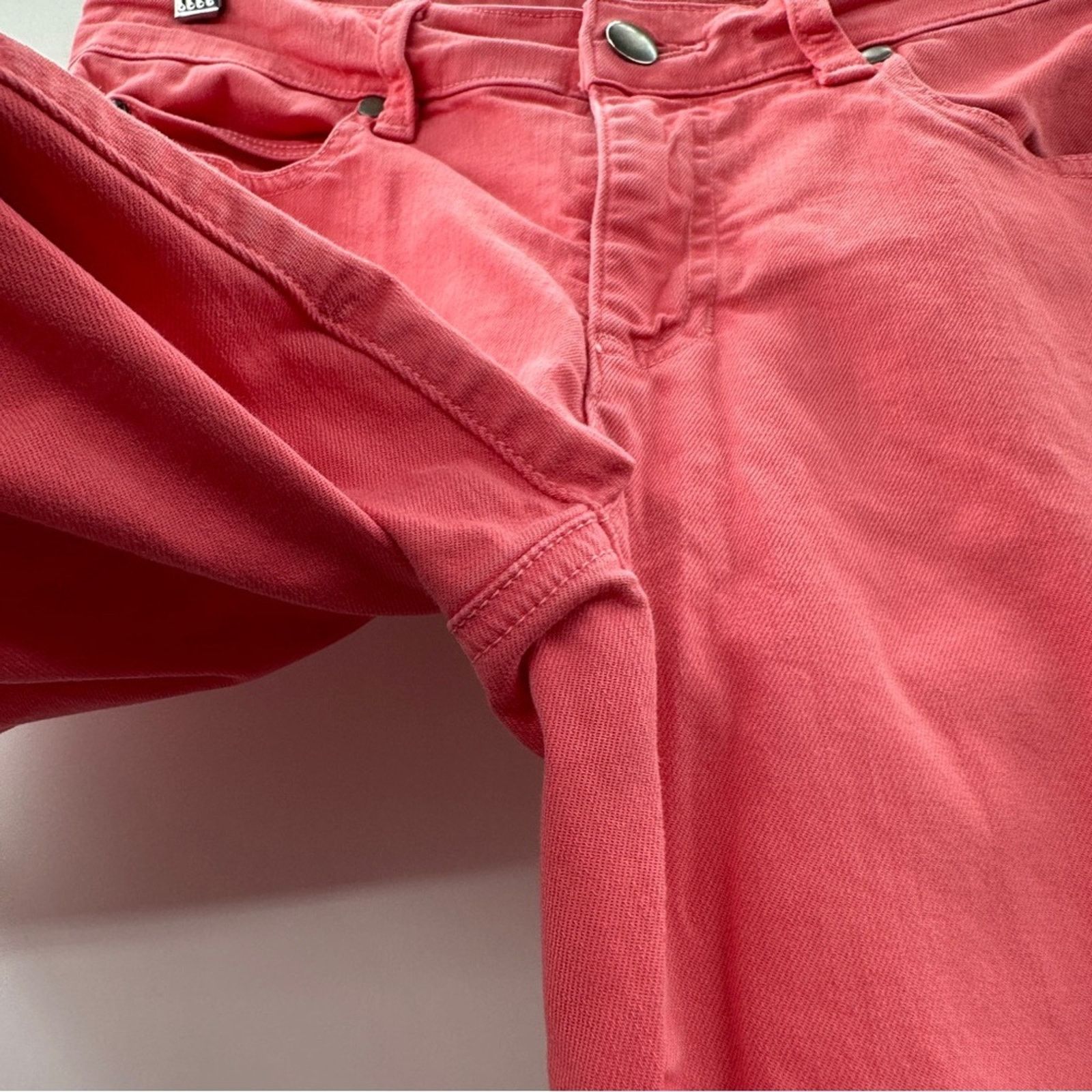 Eileen Fisher Eileen Fisher Barbiecore Pink Mid Rise Skinny Cropped Jeans Size 28" / US 6 / IT 42 - 5 Thumbnail
