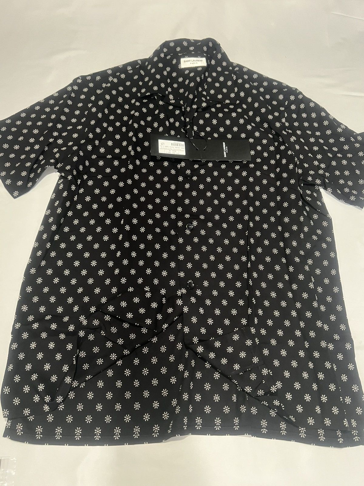 Saint Laurent Paris Saint Laurent men viscose short sleeve shirt.41/16. $890 Size US L / EU 52-54 / 3 - 2 Thumbnail