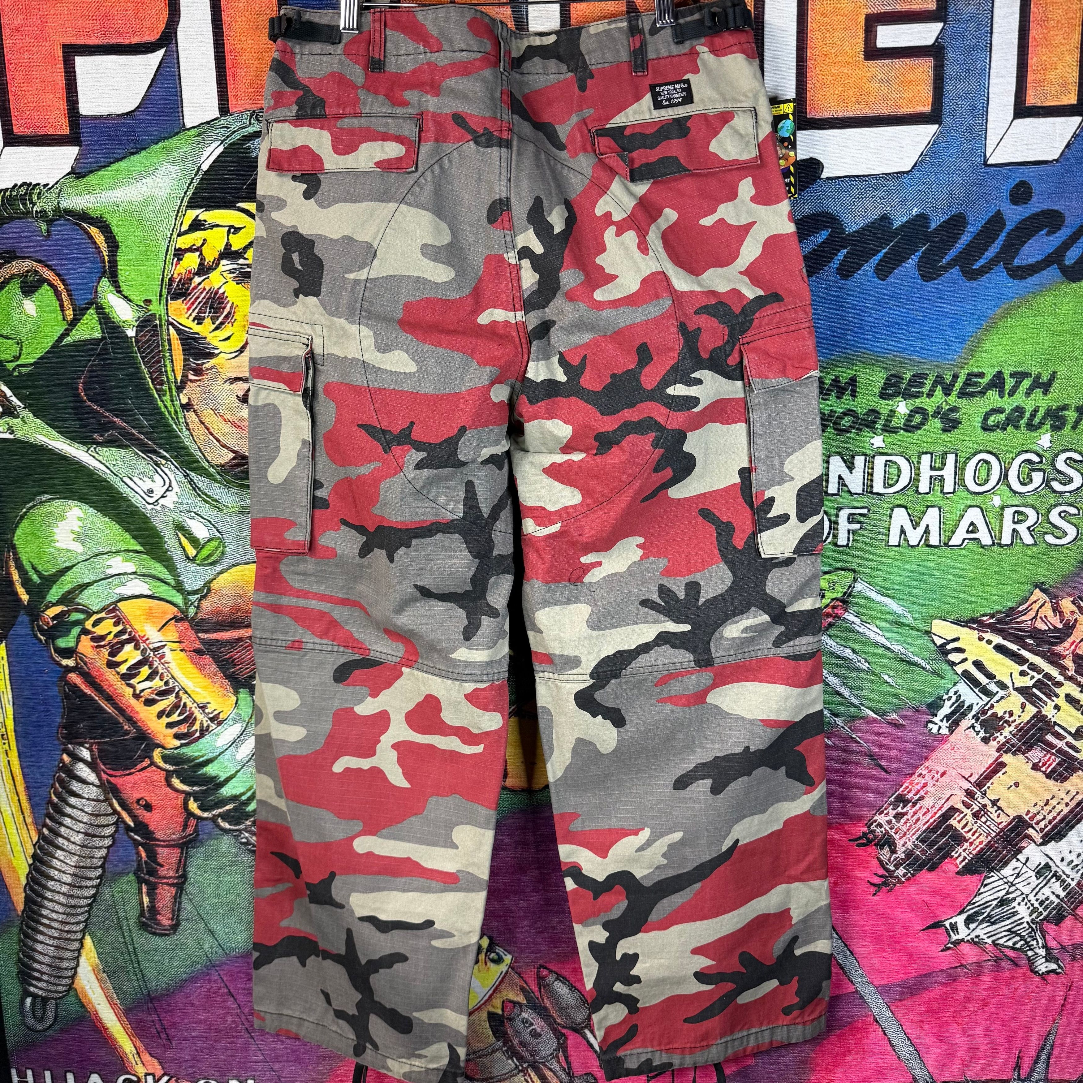 Supreme Supreme SS26 Red Camo Cargo Pants Size 32 Size US 32 / EU 48 - 2 Thumbnail