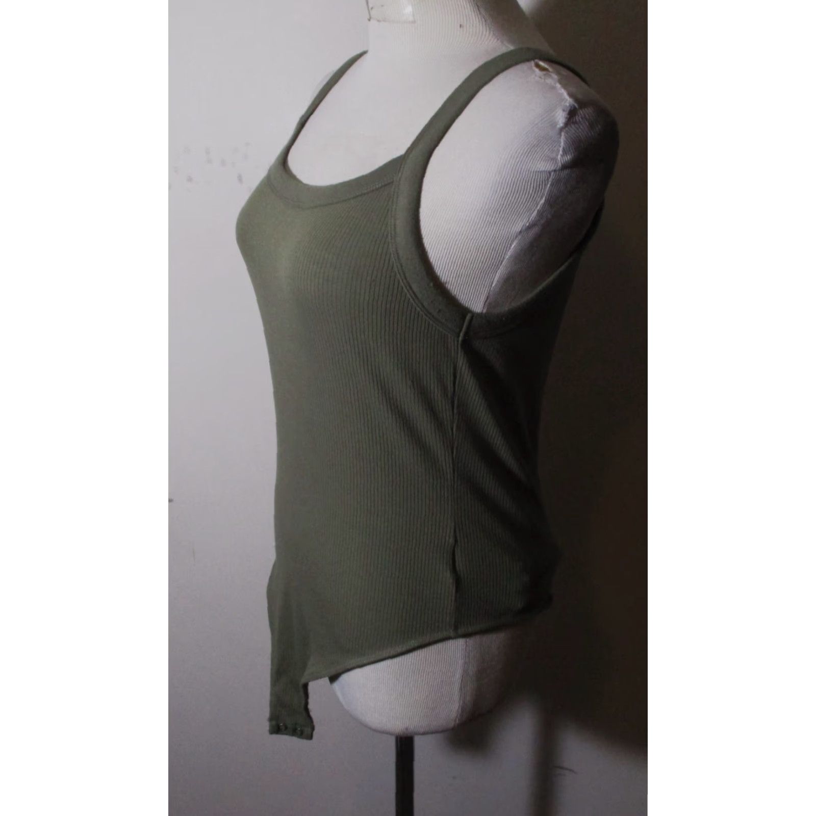 American Eagle Outfitters AMERICAN EAGLE Green Sleeveless Top L Women NWOT Body Shirt Stretch Casual Top Size L / US 10 / IT 46 - 4 Thumbnail