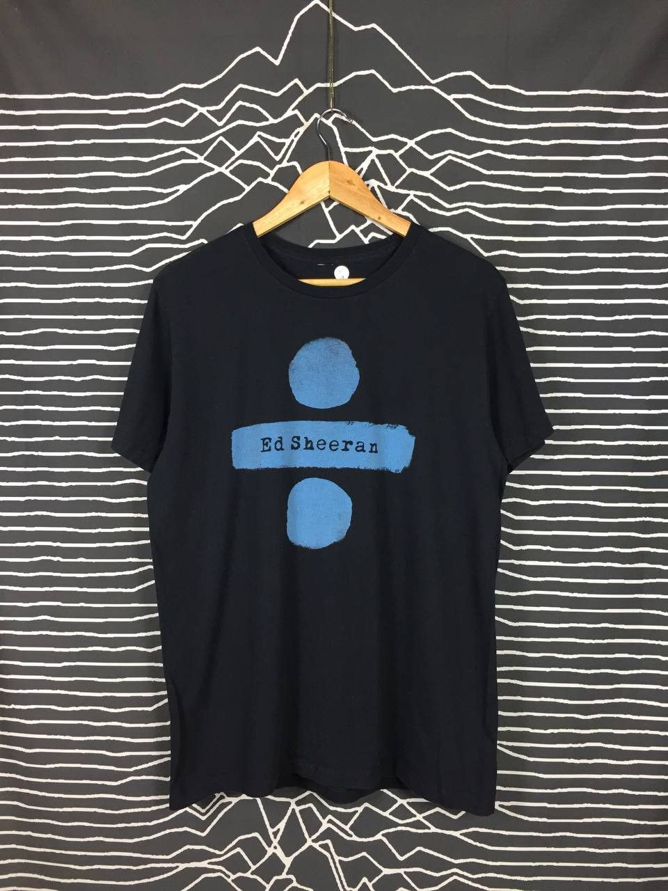 Band Tees × Vintage Ed Sheeran Divide Tour Concert Tee Size US L / EU 52-54 / 3 - 1 Thumbnail