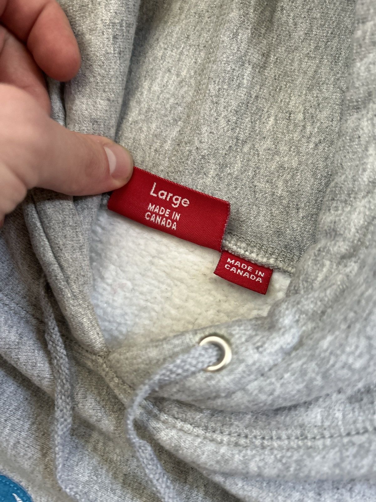 Supreme Vintage Supreme World Famous Grey Blue Hoodie 2004 Size US L / EU 52-54 / 3 - 4 Thumbnail