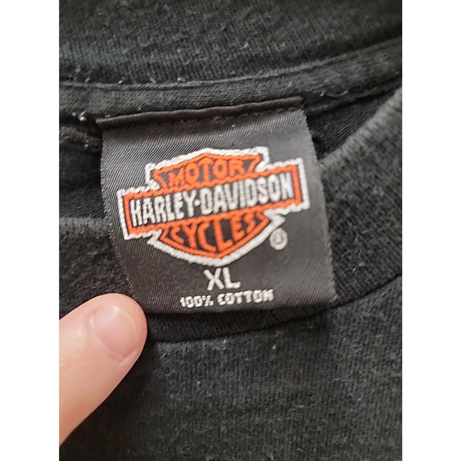 Harley Davidson VINTAGE Harley-Davidson Black Hills Rally Sturgis 1998 Graphic Tee Mens XL Shirt Adult XL Black Graphics 90s Motorcycle Biker Mens Size US XL / EU 56 / 4 - 3 Thumbnail