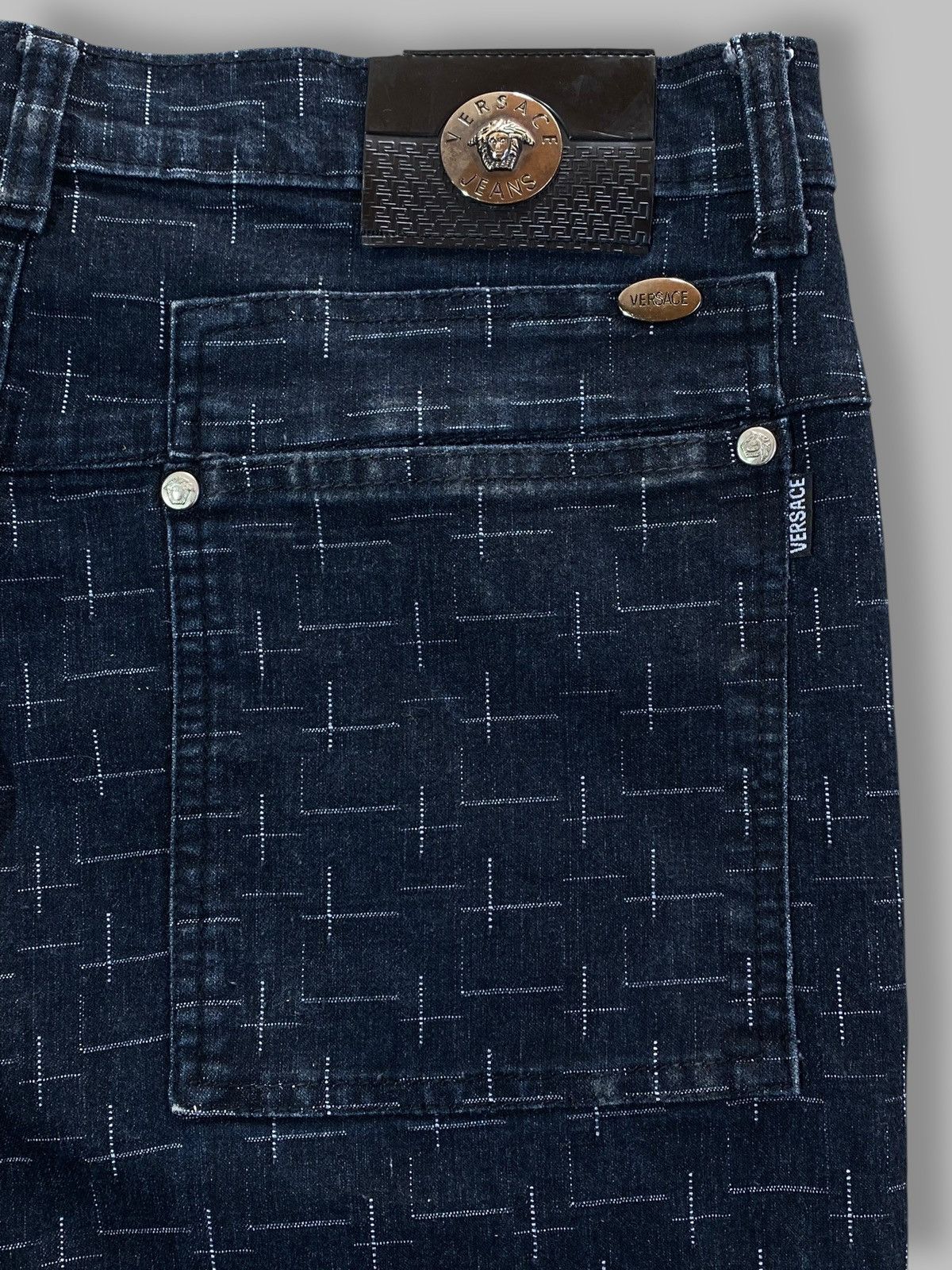 Versace 🔥 VINTAGE 90s VERSACE JEANS COUTURE MONOGRAM DENIM PANTS Y2k Size US 32 / EU 48 - 7 Thumbnail