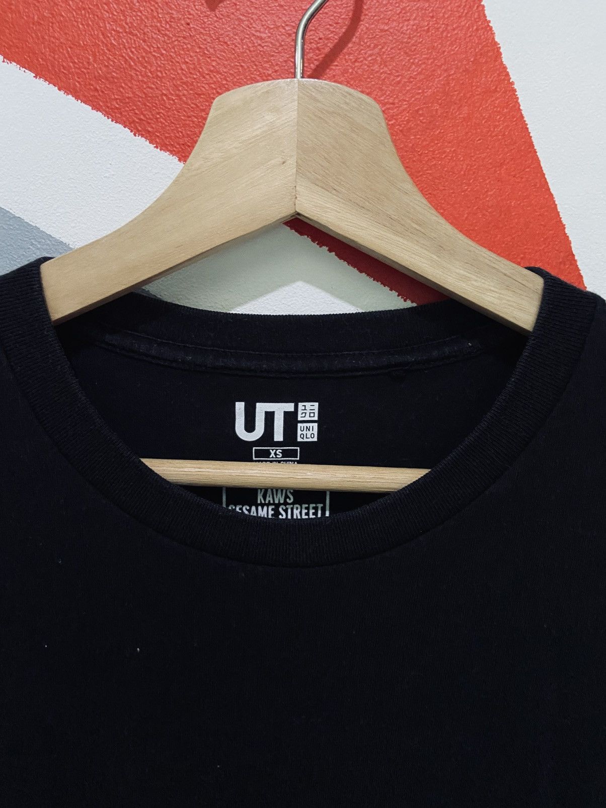 Kaws × Uniqlo KAWS X Sesame Street X Uniqlo Collab Shirt – Size US XS / EU 42 / 0 - 4 Thumbnail