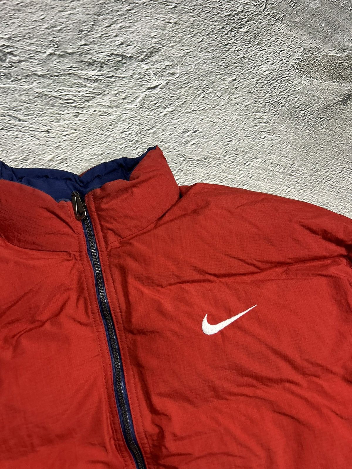 Nike × Vintage Nike navy puffer jacket big logo reversible vintage 90s red Size US XXL / EU 58 / 5 - 8 Thumbnail