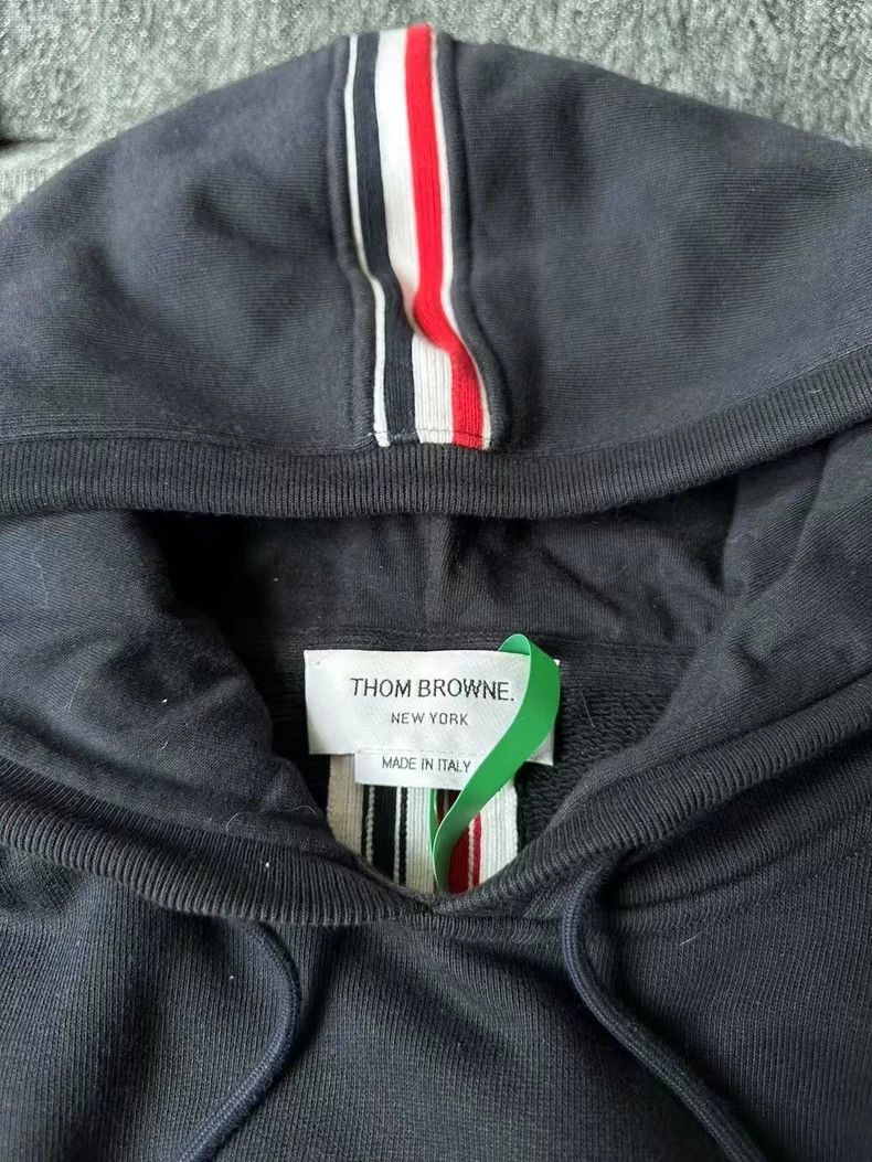 Thom Browne Thom Browne A striped cap shirt behind it Size US XXL / EU 58 / 5 - 4 Thumbnail