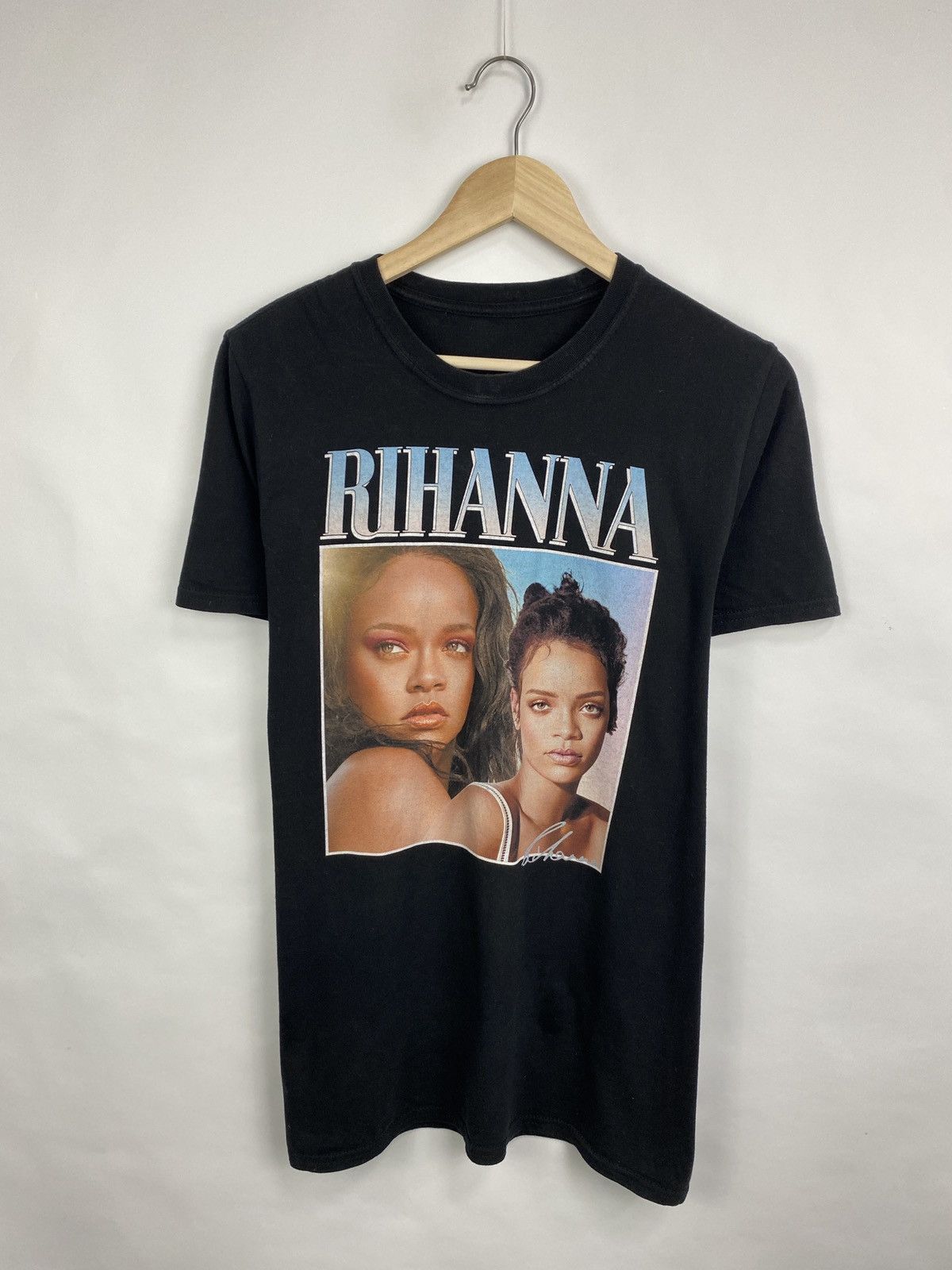 Band Tees × Rap Tees × Vintage 🇺🇸 Rihanna Sexy Girl Black Rap T-Shirt Rare Retro Y2K Hype Size US M / EU 48-50 / 2 - 3 Thumbnail
